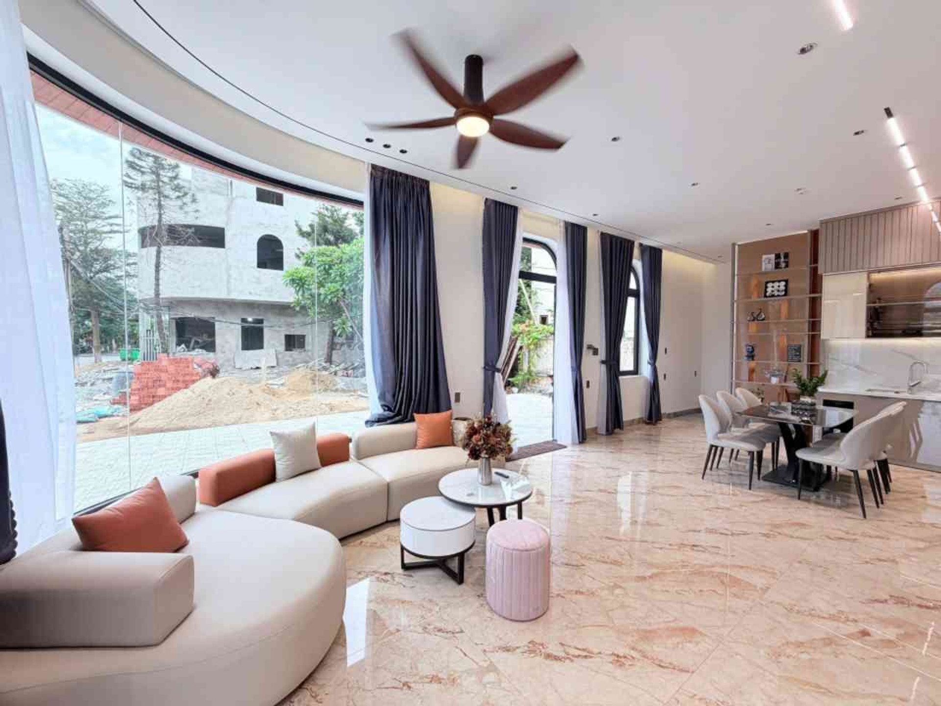 Bán nhà MT Hoà Minh- biển Đà Nẵng