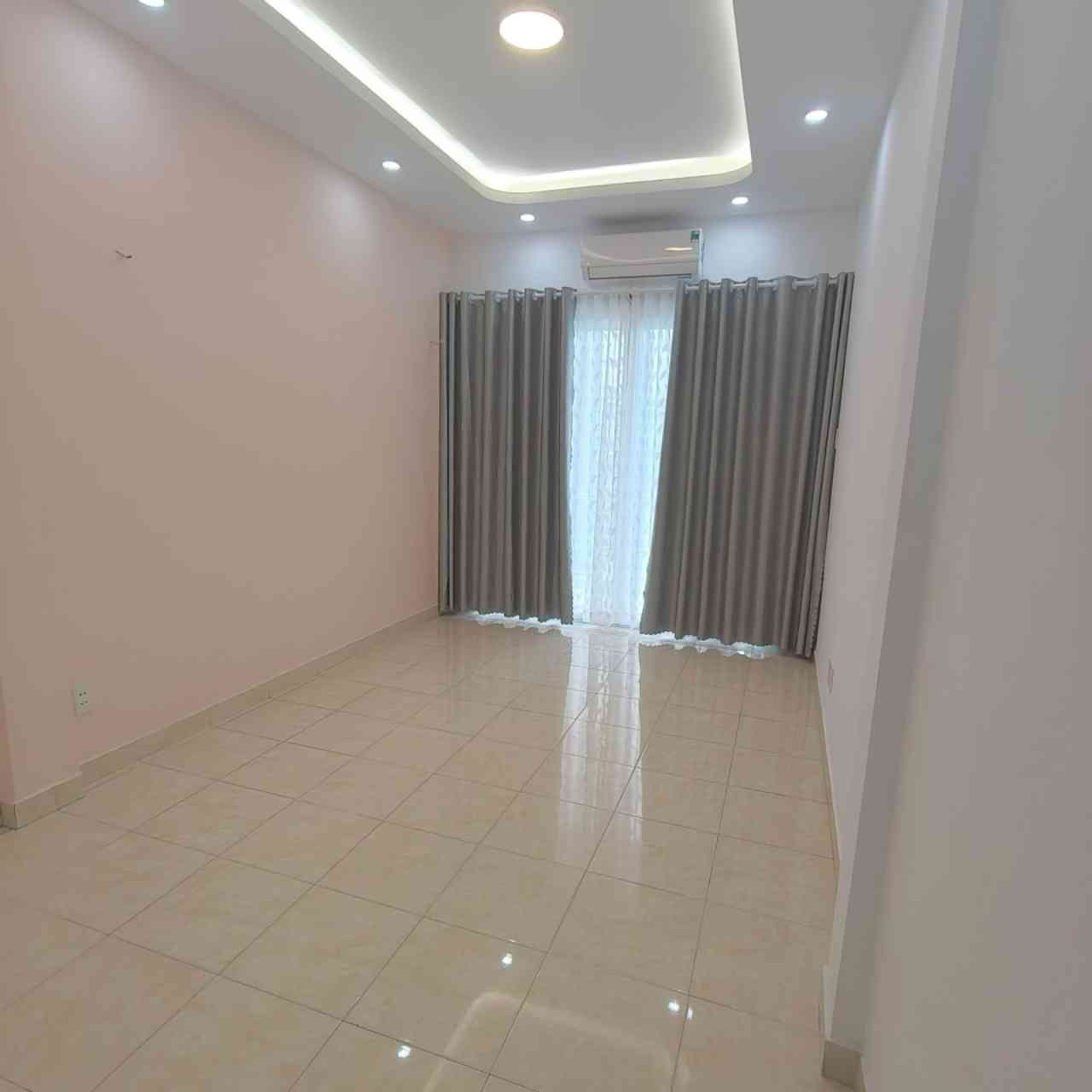 Lê Văn Sỹ Q3 - 3 TẦNG - 56M2 - 10.5 TỶ - HẺM 6M