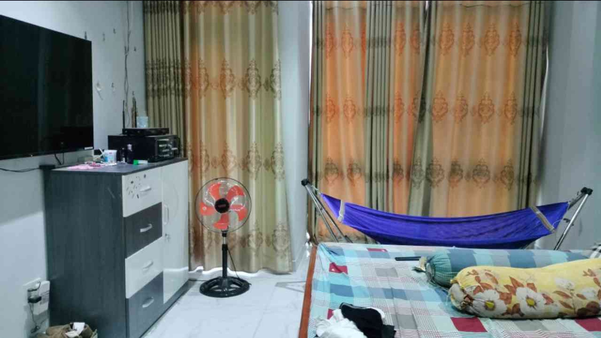 Hiếm có mặt tiền trứoc nhà 8m - 4tang -3pn - giá chỉ 7,xtỷ