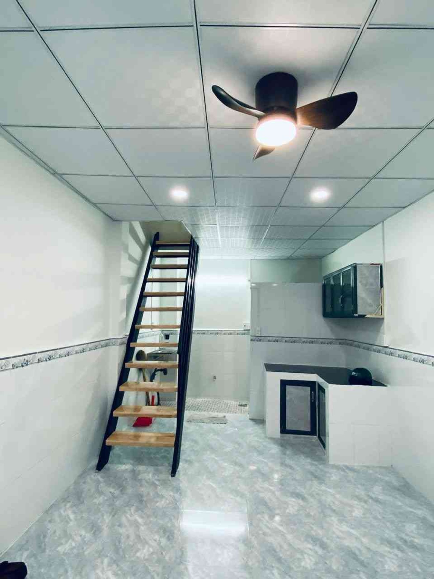 Bán nhà riêng 2 tầng diện tích 18m2, vị trí thuận tiện tại Quận 5
