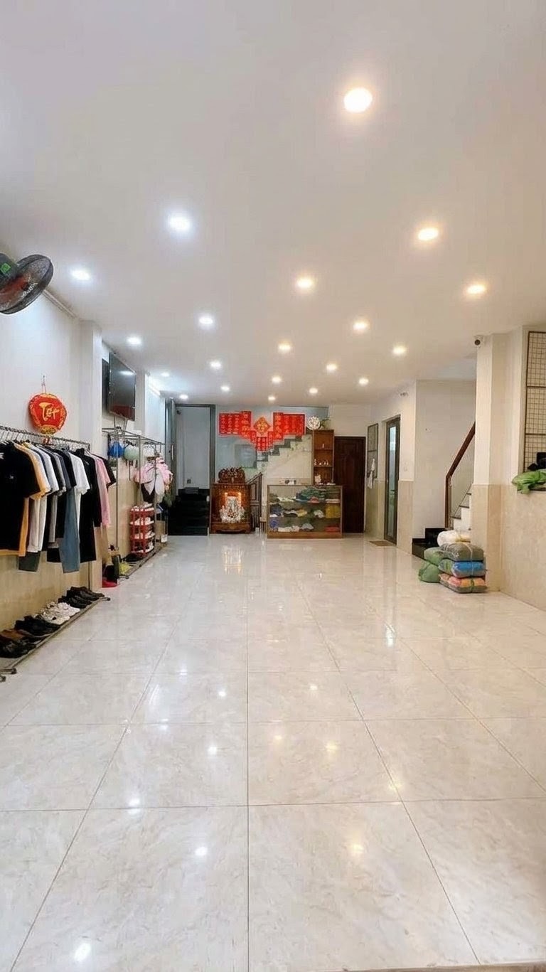 Nhà Tân Bình - Lý Thường Kiệt, 5 tầng ở ngay - KD đa dạng, ngang gần 6m - dài gần 13m - 14 tỷ.