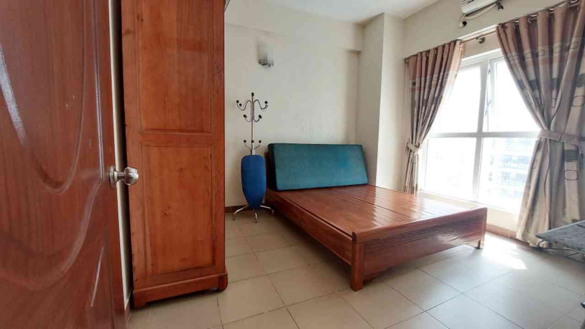 Căn hộ 2 ngủ rộng rãi tại KĐT Dương Nội