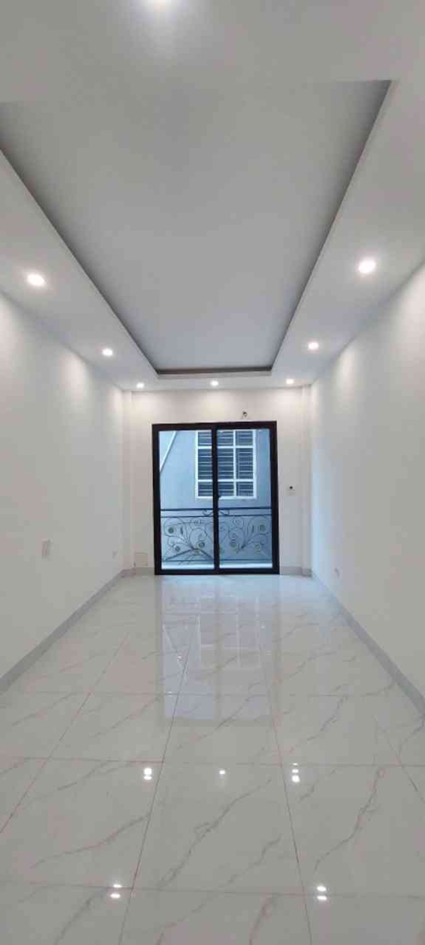 BÁN GẤP CĂN GÓC, 5 TẦNG, GIÁ CHỈ NHỈNH 5 TỶ, GẦN UBND PHƯỜNG, ĐẠI HỌC ĐẠI NAM, PHỐ XỐM