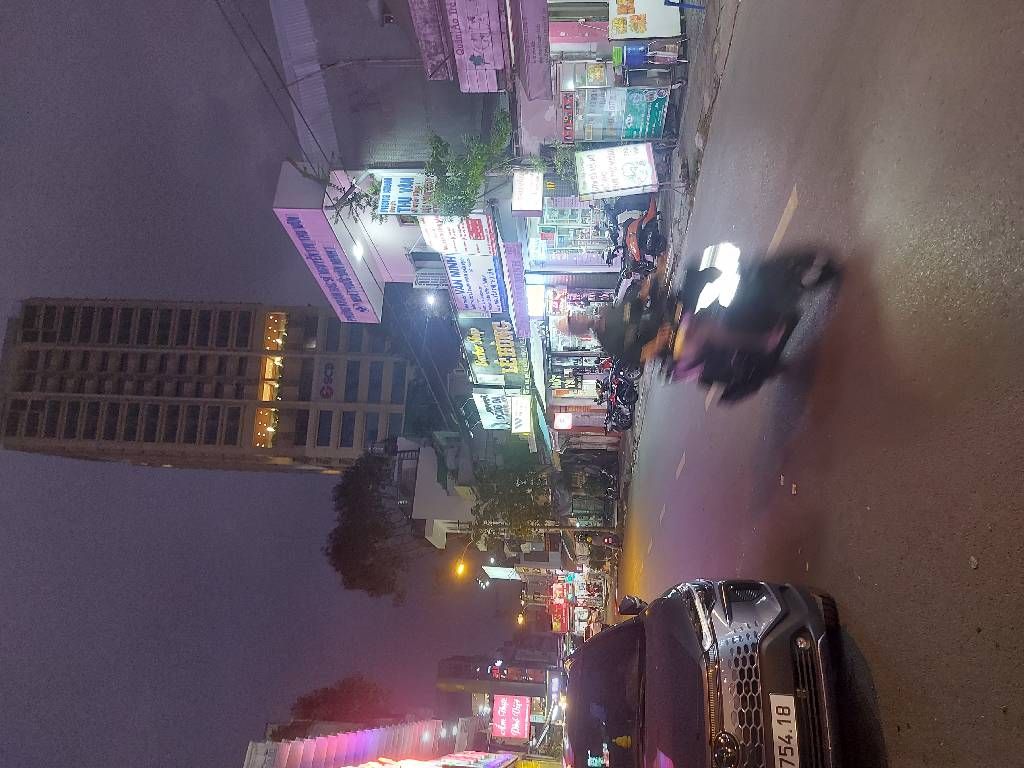 B.án Nh.à Ngay Trần Hưng Đạo, Nguyễn Trãi, An Dương Vương - Gồm trệt, 3 lầu, sân thượng - 3PN, 3WC
