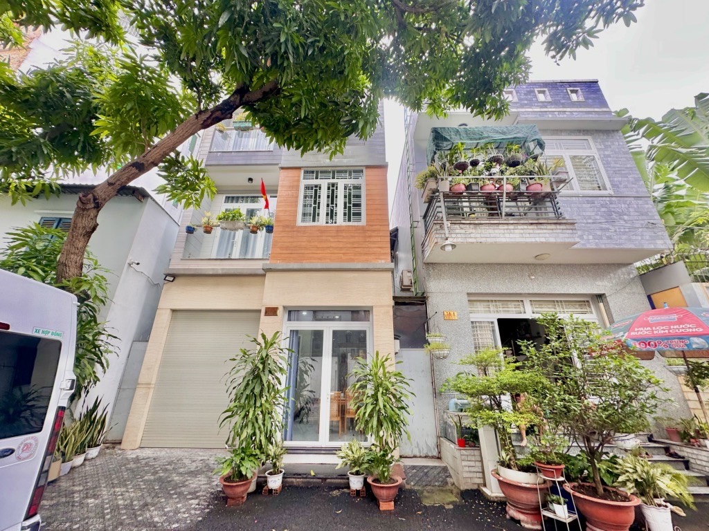 Bán Gấp Nhà Mặt Tiền Kinh Doanh Tô Ngọc Vân, Thủ Đức - Ngang 8m - Giảm Sốc 1,8 TỶ Còn 7 Tỷ