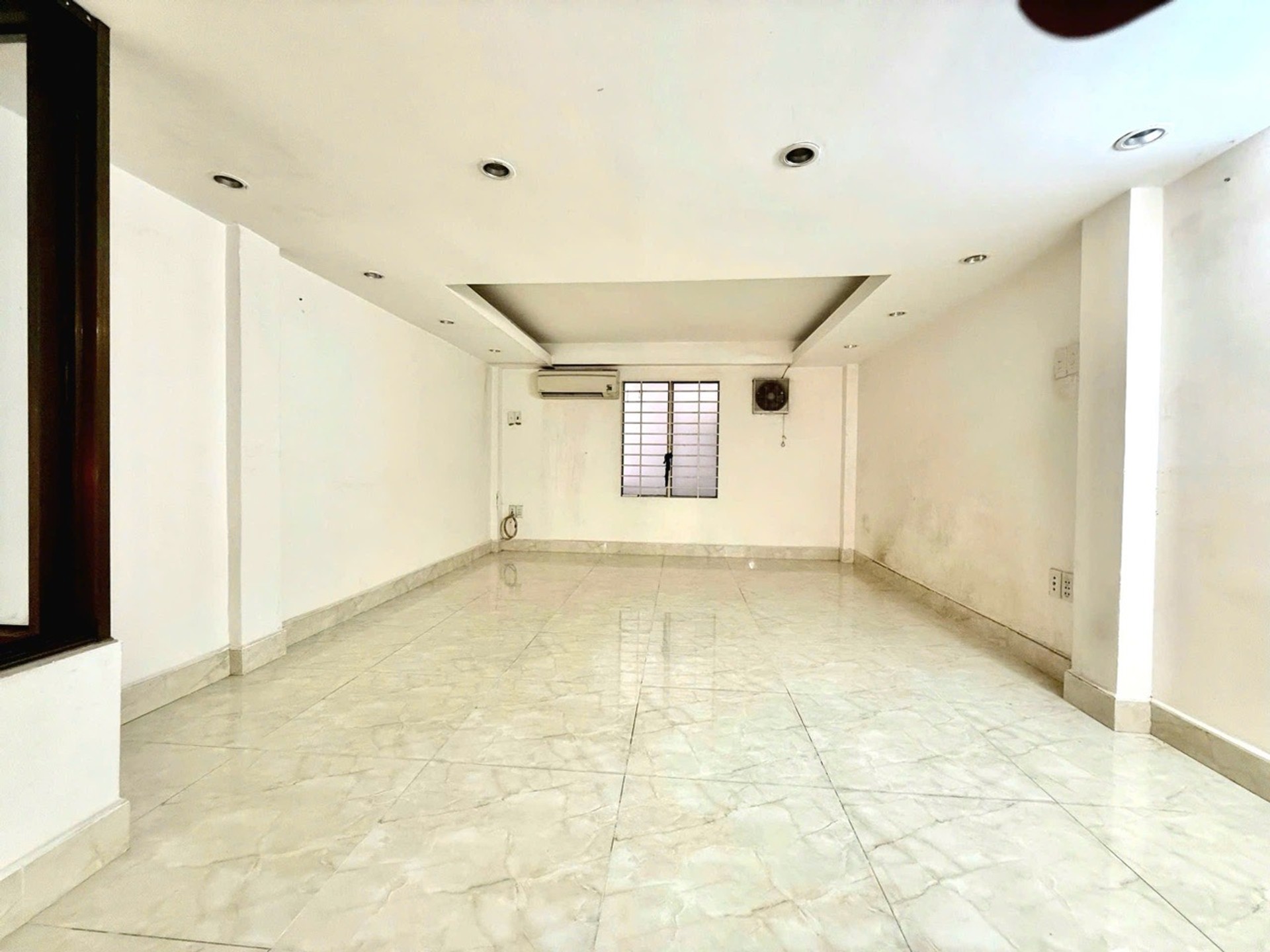 Nhà mặt tiền kinh doanh sầm uất trung tâm Bình Thạnh, cơ hội đầu tư vàng