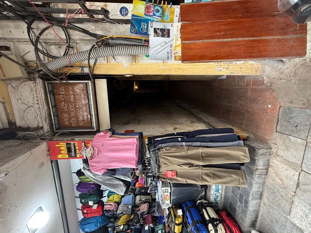 Bán nhà riêng phố Hàng Buồm, quận Hoàn Kiếm, diện tích 25m², nhà 3 tầng, mặt tiền 3.4m