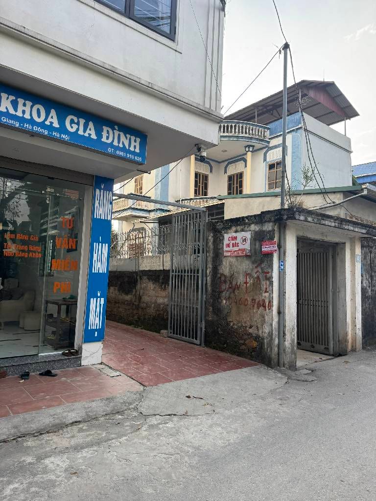 Nhà 5 tầng 2 mặt tiền, ô tô gần hồ, giá tăng từng ngày