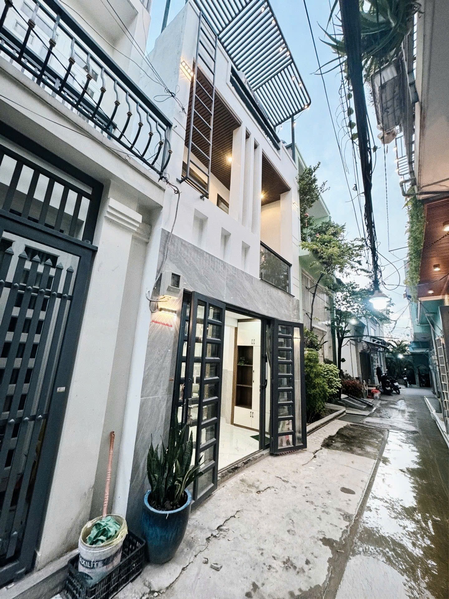 🚨 QUANG TRUNG P10 – NHÀ ĐẸP 42M² – NỞ HẬU – FULL NỘI THẤT! 🏡
✨ 2 TẦNG BTCT | 2PN | 2WC | NGANG 4M