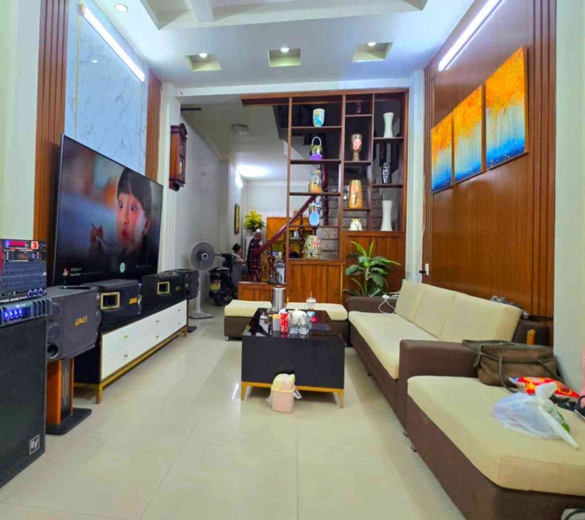 BÁN NHÀ ĐẸP TRẦN QUANG KHẢI – HỒNG BÀNG | 50M² – 4 TẦNG – SÂN CỔNG RIÊNG