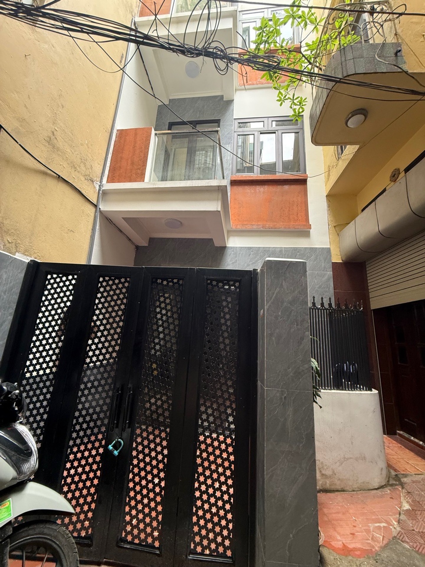 Bạch Mai – Nhà 48.5m², 4 phòng ngủ, nhà mới, thoáng sáng, sổ đỏ nở hậu