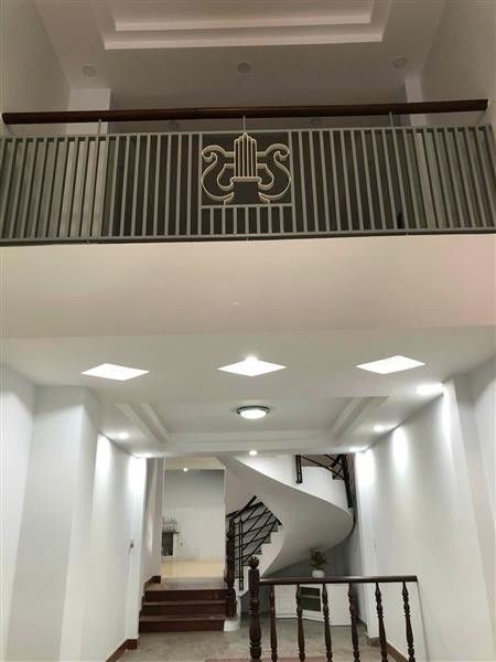 Nhà 6 tầng, 11 phòng, hẻm ô tô gần mặt đường Nguyễn Văn Lạc, BT. Nhà nở hậu, sát Q1, dòng tiền 50t.
