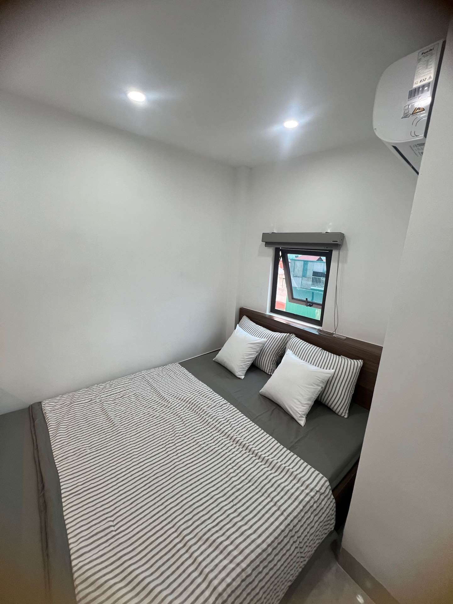 NGỌC HÀ BA ĐÌNH 63M2 X 7 TẦNG CĂN HỘ DỊCH VỤ DÒNG TIỀN KHOẢNG 1 TỶ/NĂM GIÁ 21.