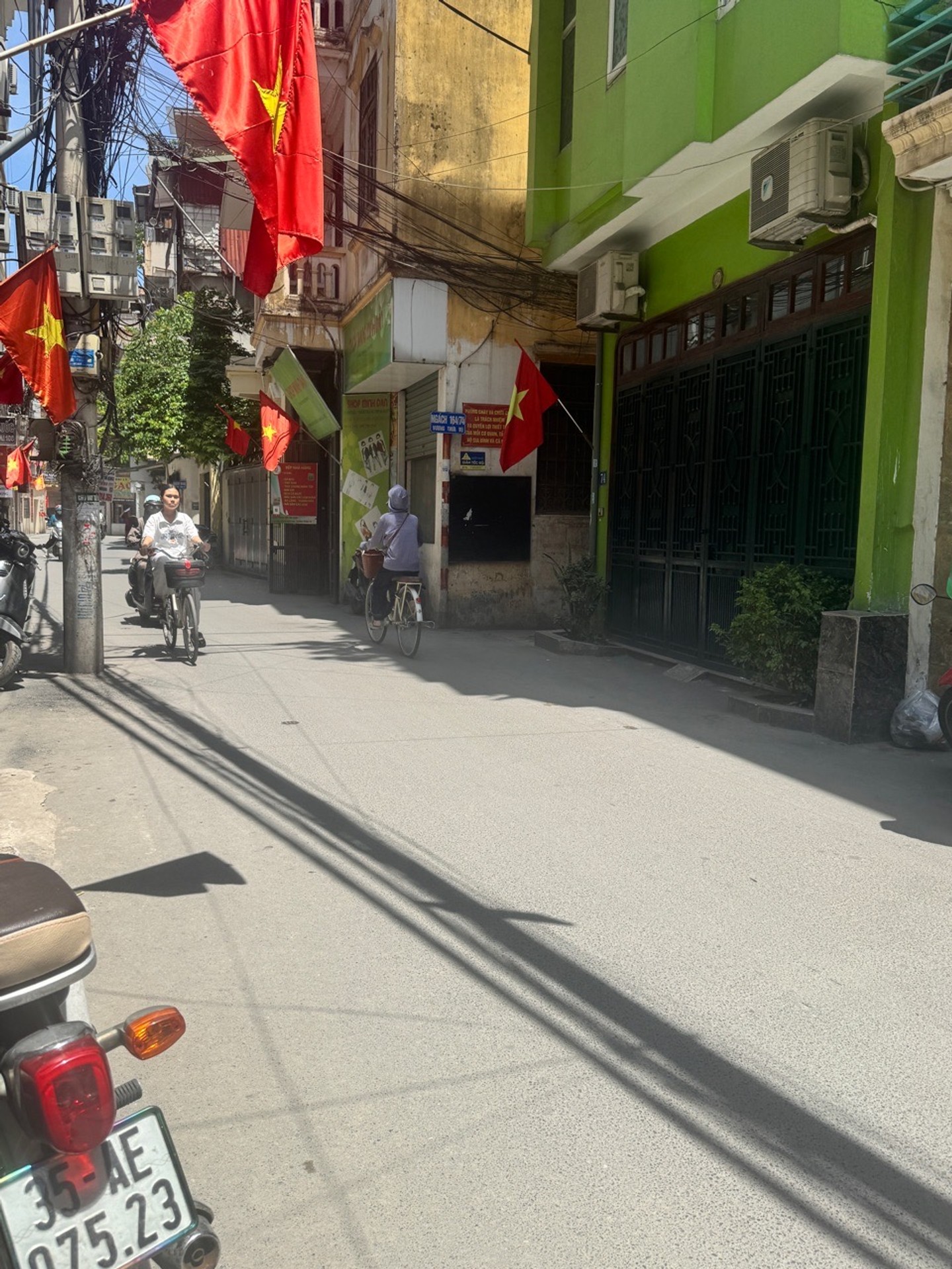 Bán nhà mặt ngõ thông, kinh doanh tại Vương Thừa Vũ, 65m2, 16 tỷ còn thương lượng.