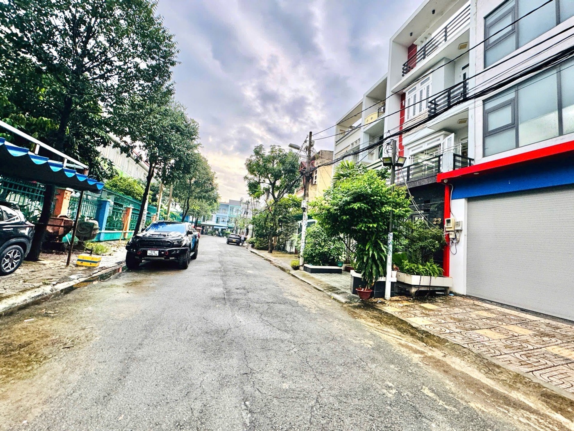 Bán nhà mặt phố tại Tân Tạo, Bình Tân, diện tích 200m², mặt tiền 10m