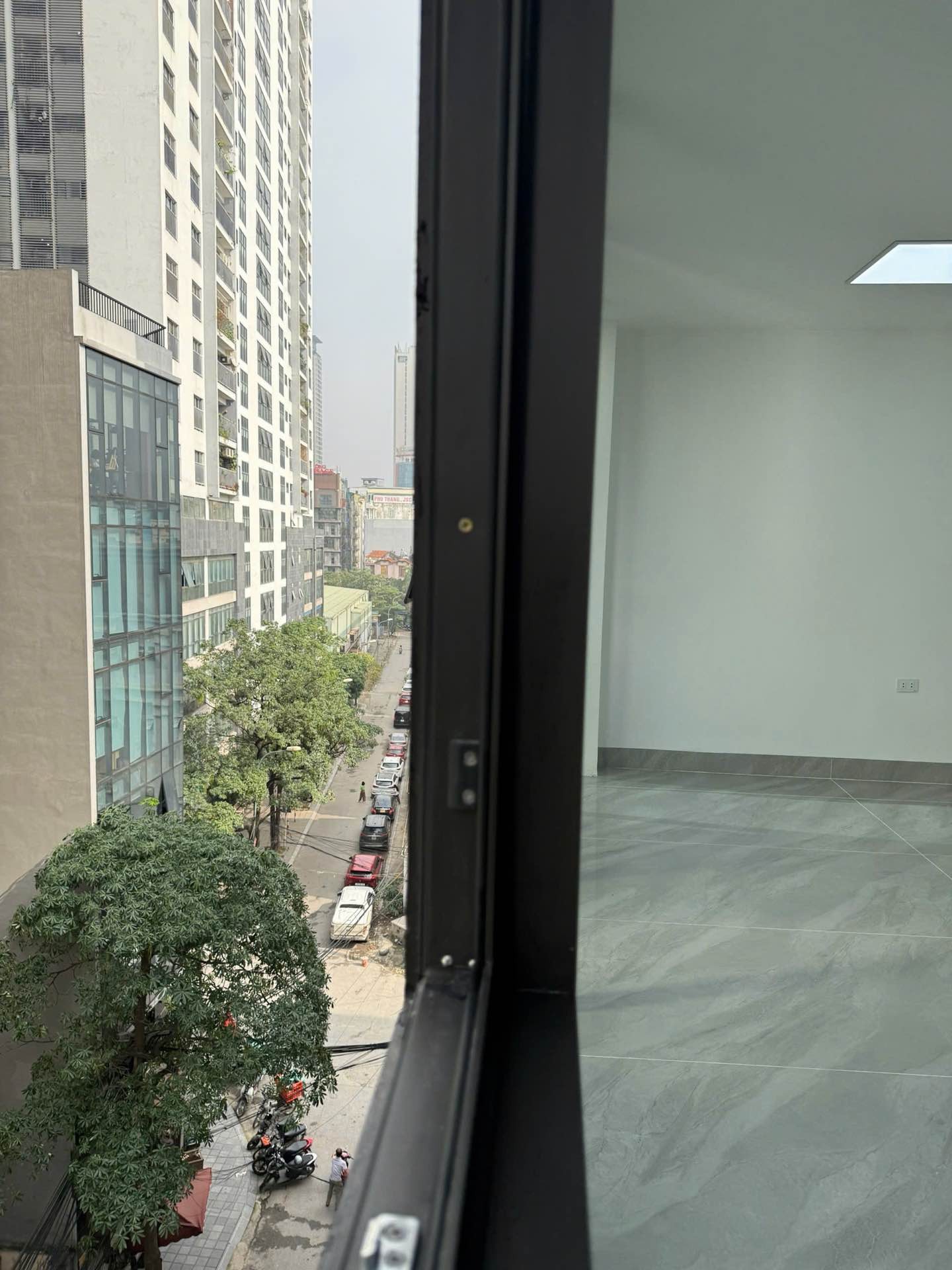 Toà VP VIP nhất Hà Nội,120m2,11T, MT7m, thông sàn,chủ thiện chí, giá tốt nhất thị trường, TL sâu.