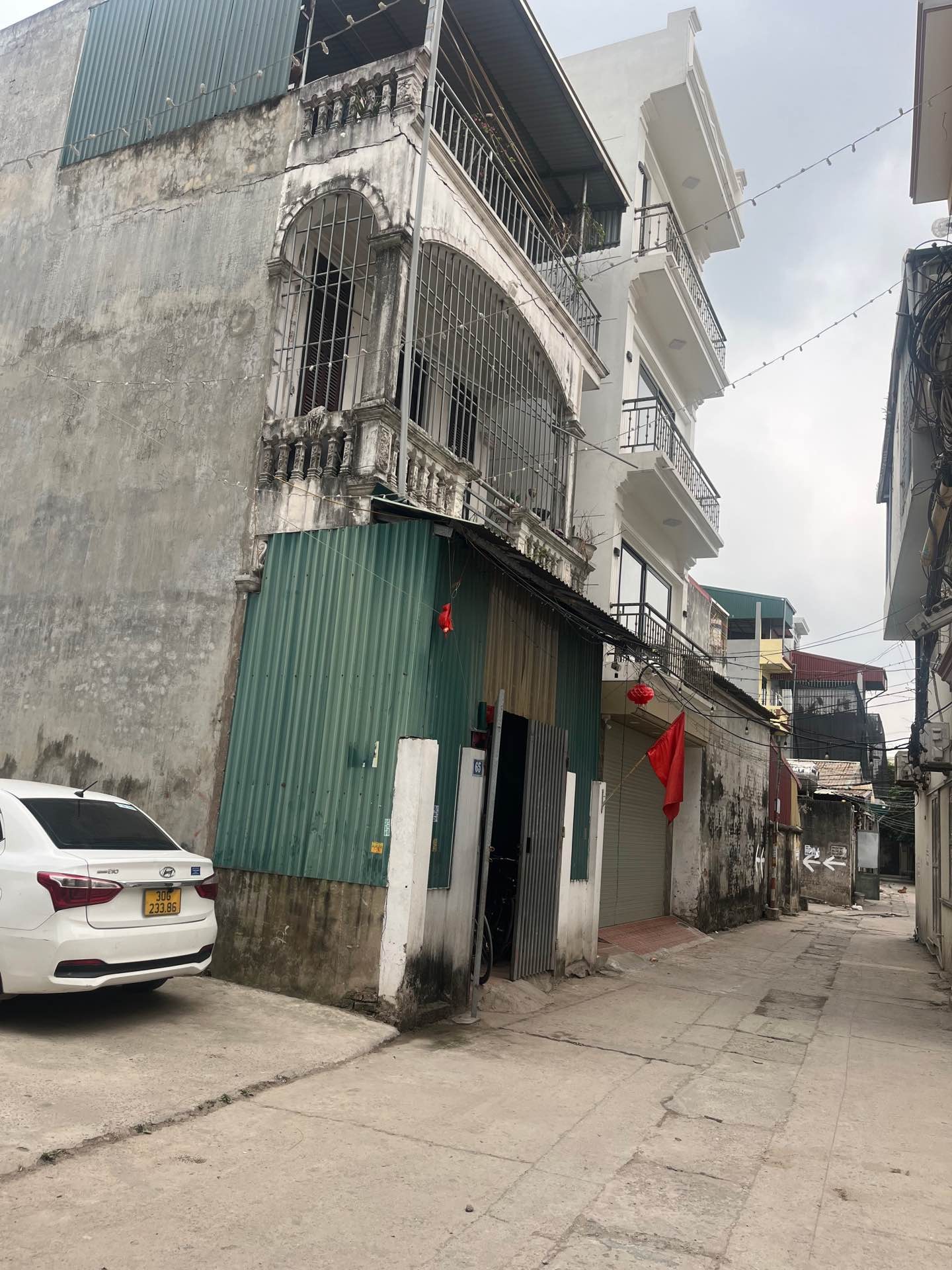 Siêu phẩm nhà lô góc 4 tầng có thang máy, gara ô tô tại Đông Mỹ