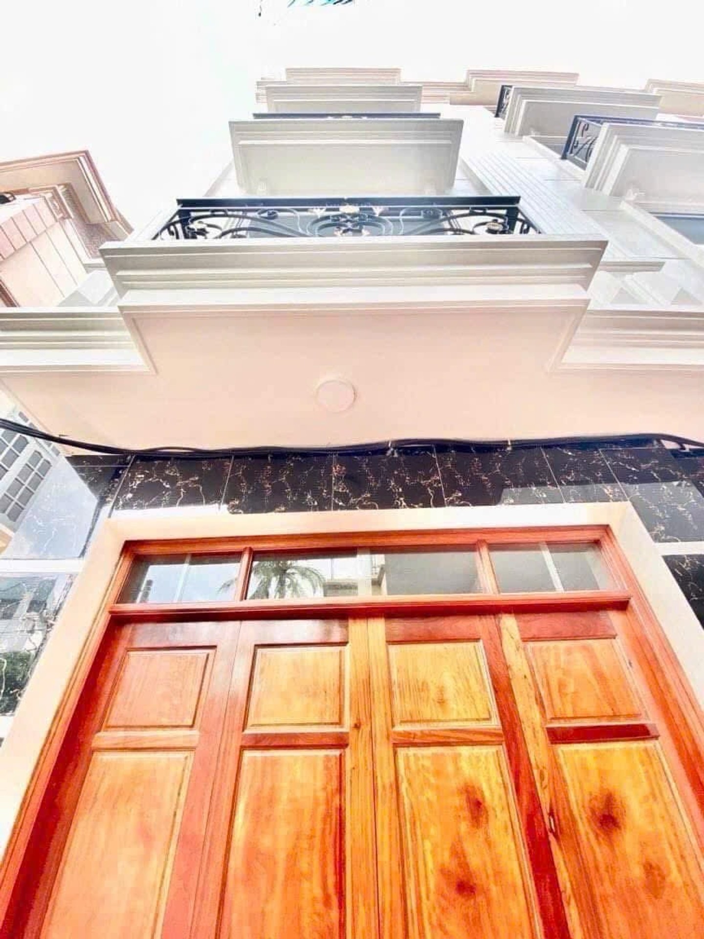 Bán nhà Yên Vĩnh Kim Chung, Oto đỗ cổng, 5 tầng hai thoáng đầy đủ công năng chỉ nhỉnh 5 tỷ