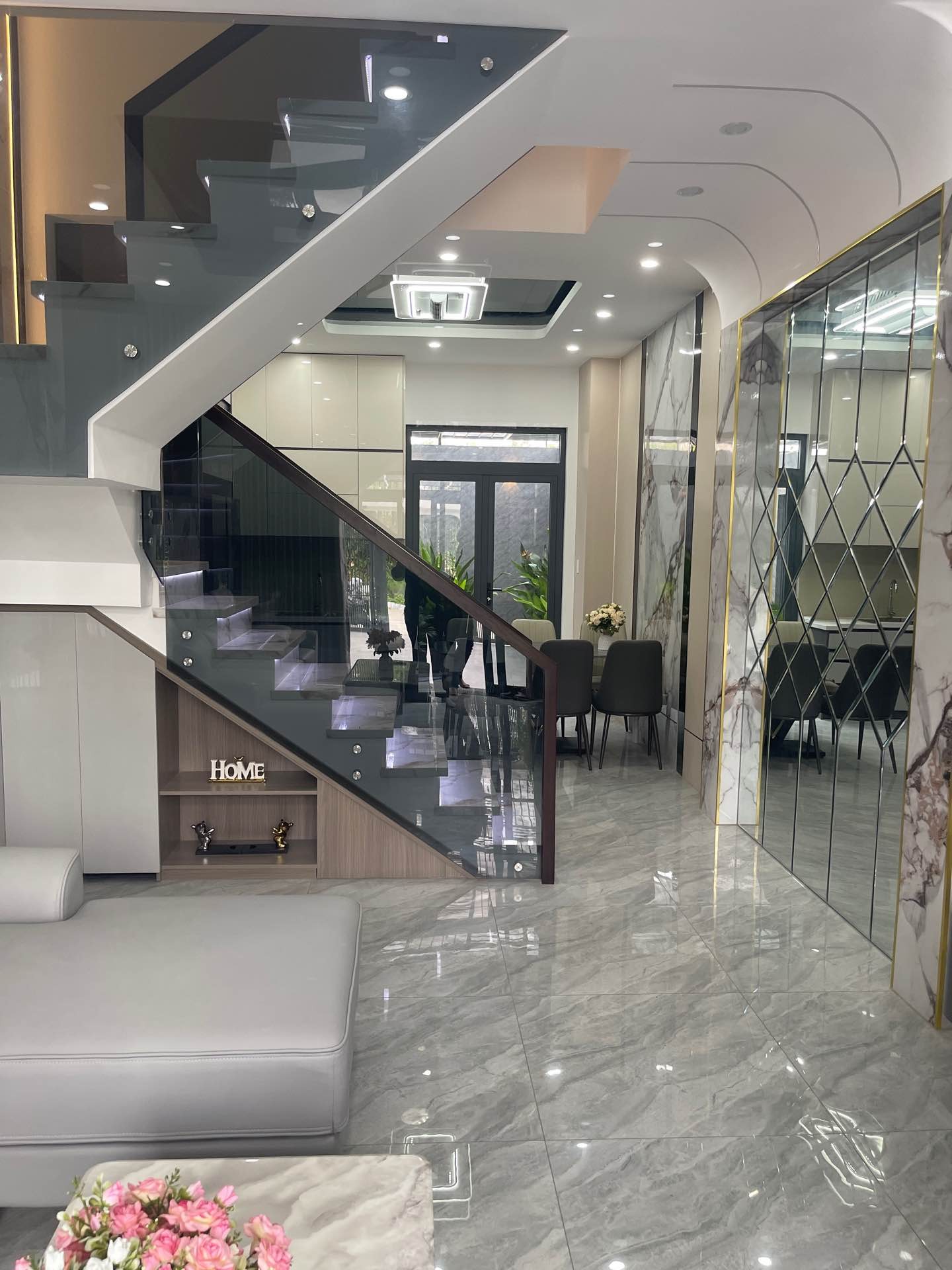 Nhà riêng hẻm xe hơi Hà Huy Giáp, Quận 12 – Không gian sống riêng tư đẳng cấp,103m2. Giá 5,9 tỷ