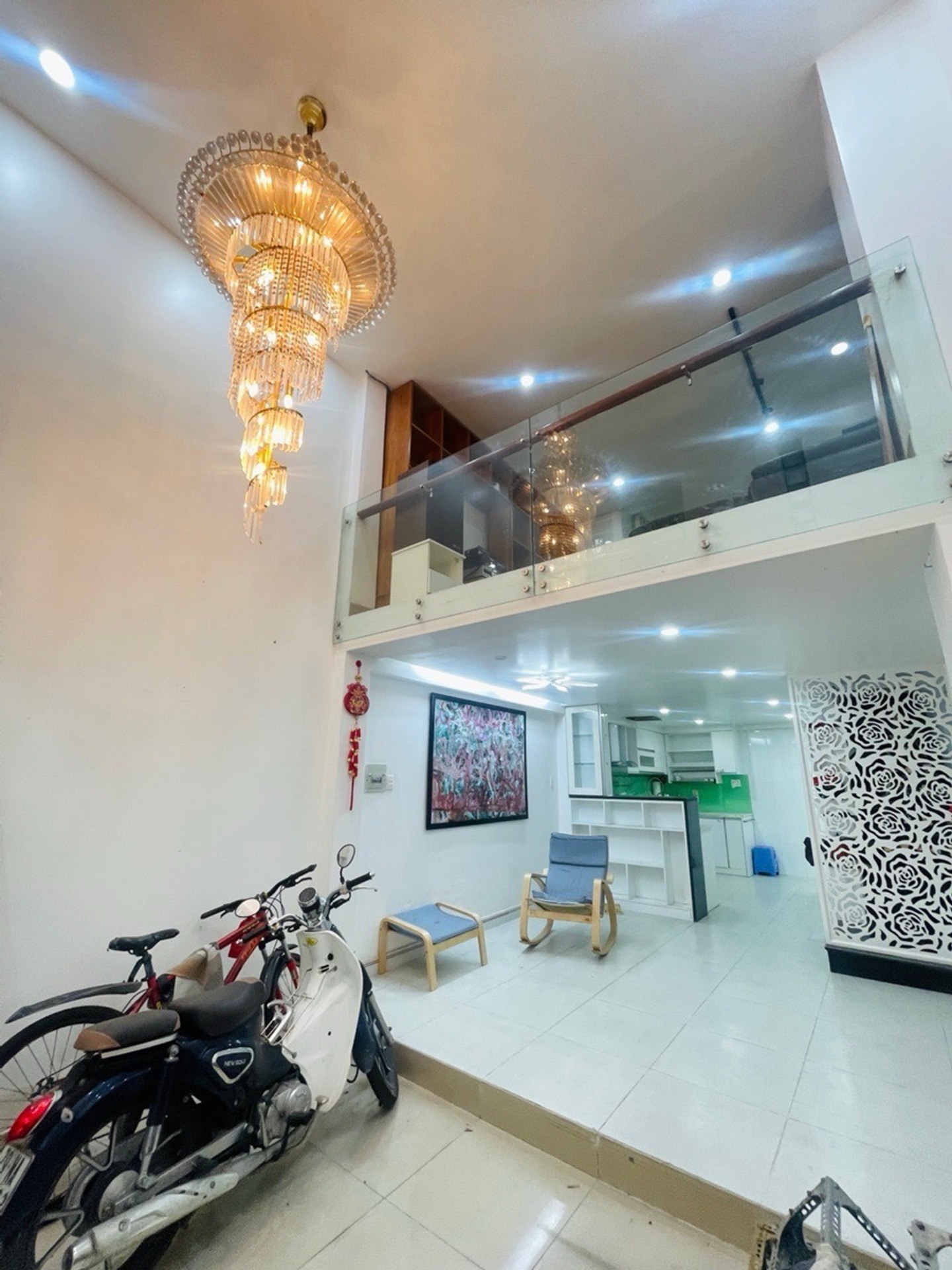 Cơ hội hiếm có sở hữu nhà 4 tầng giá tốt gần công viên Lê Thị Riêng