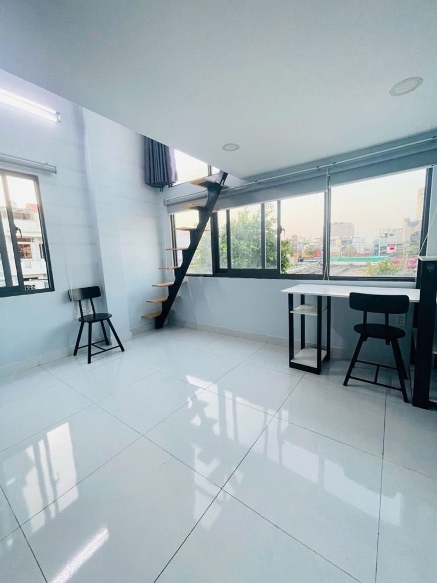 Nhà 4 Tầng Hẻm Xe Hơi Bình Thạnh - Dòng Tiền 33Triệu/Tháng