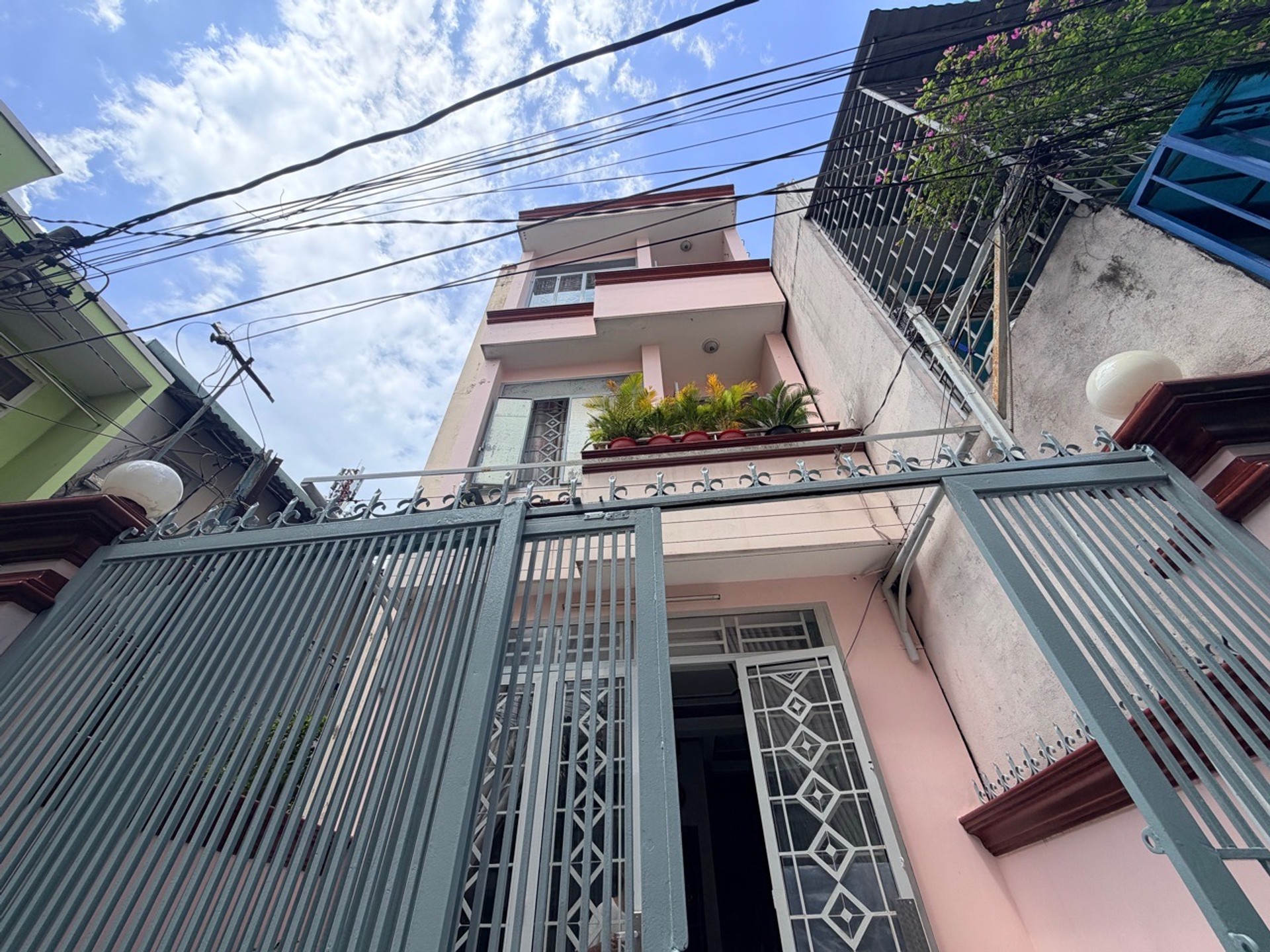 🏡 GÒ VẤP P.1 – NHÀ 3 TẦNG – 42M² – 4PN – 3WC – 5,5 TỶ