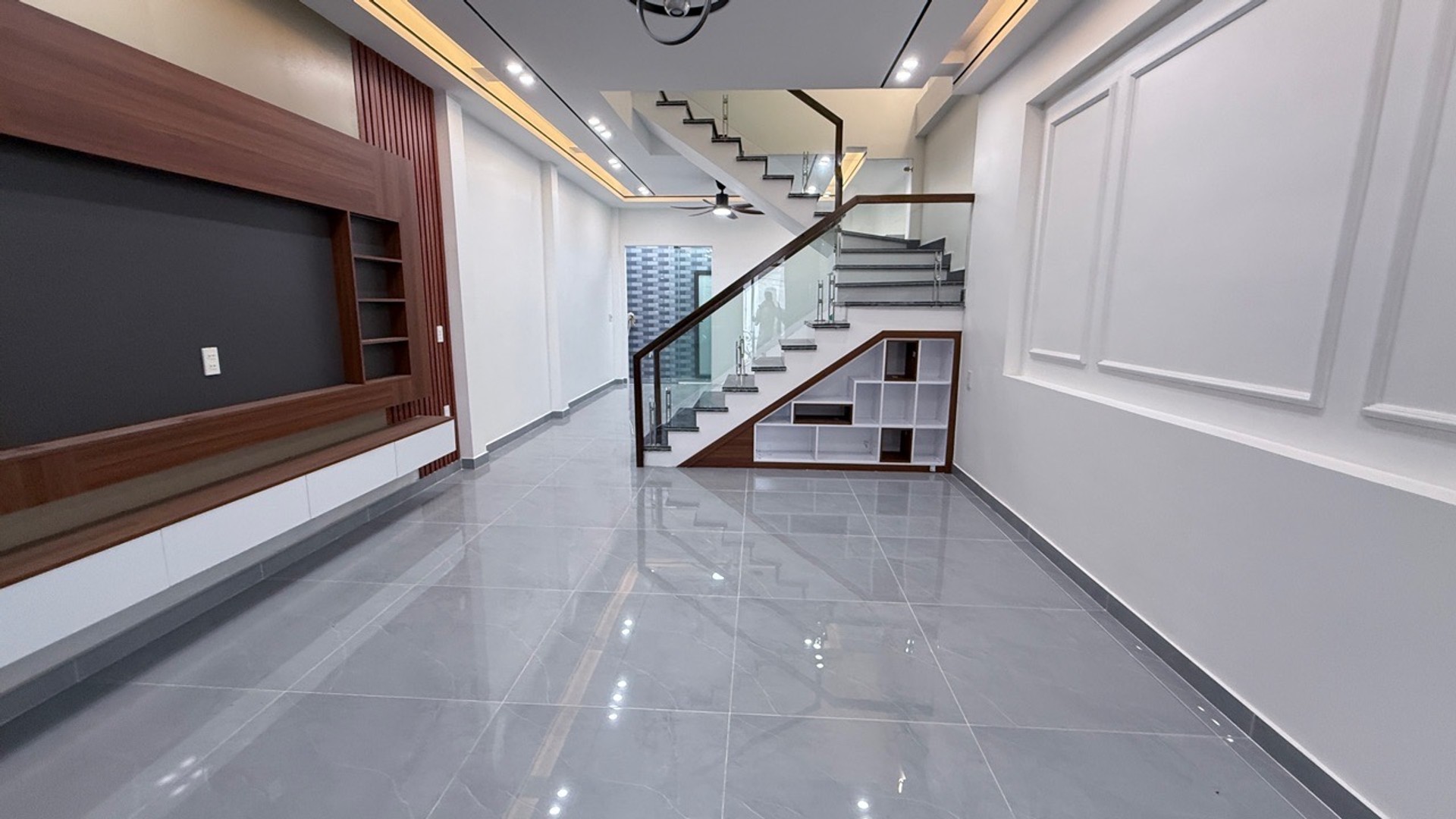 Cơ hội sở hữu nhà 3 tầng vị trí vàng tại Đào Yêu, Hồng Thái với giá cực tốt