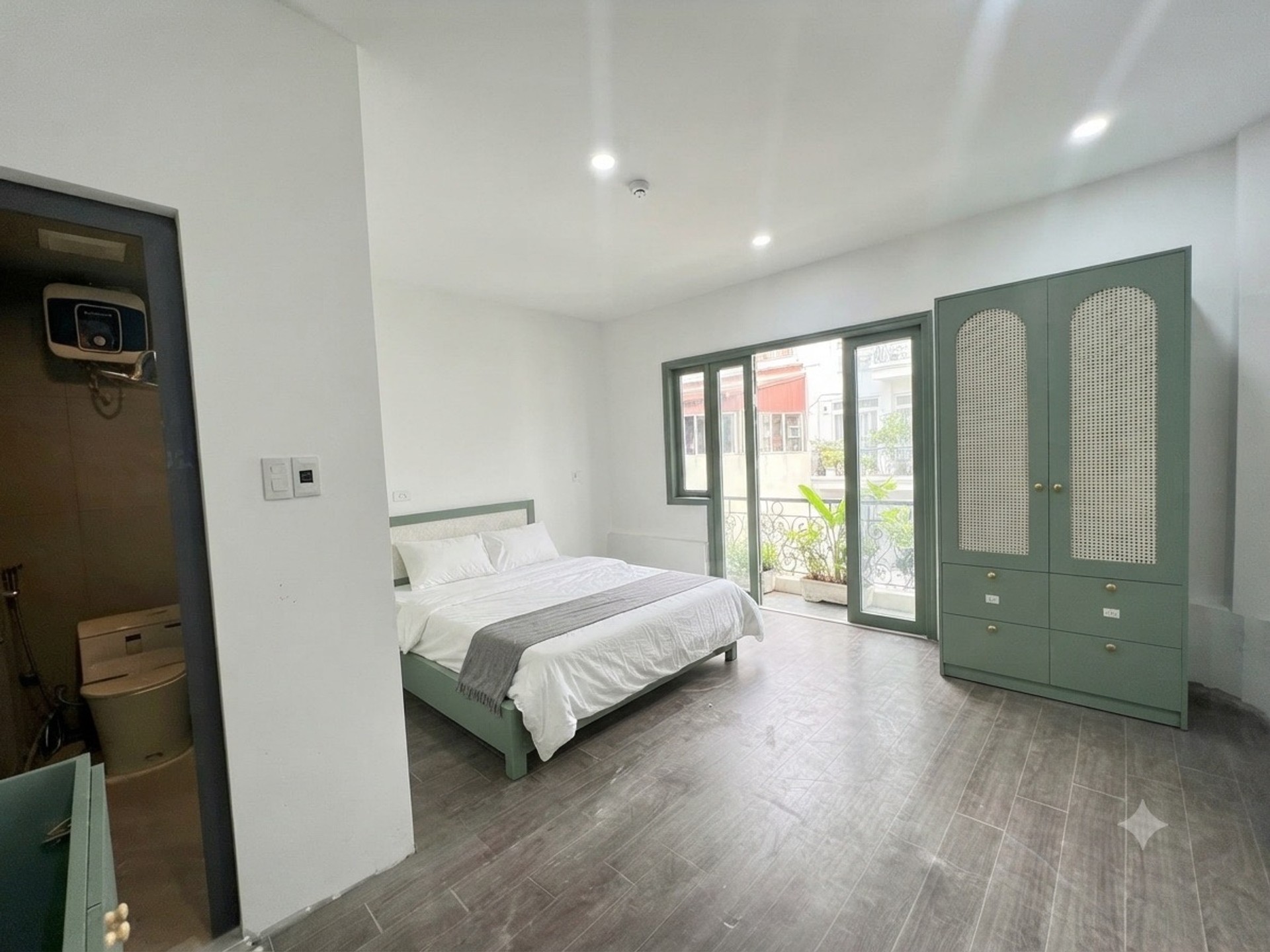 BÁCH KHOA – TẠ QUANG BỬU | 80M² | 6 TẦNG THANG MÁY | LÔ GÓC | Ô TÔ TRÁNH | 13 PHÒNG | DÒNG TIỀN