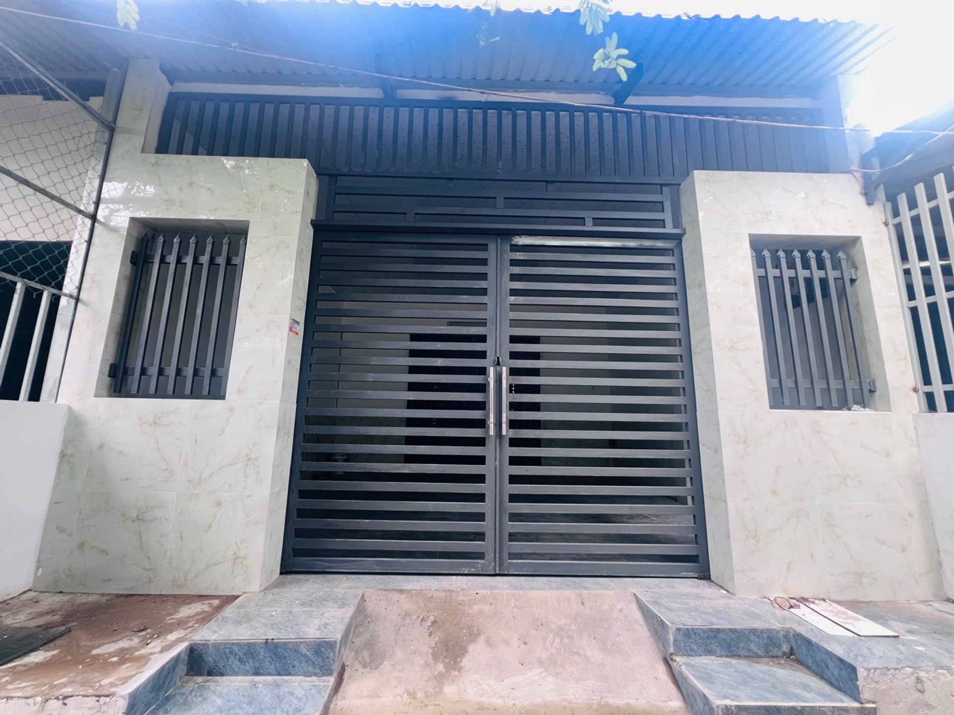 Nhà rộng 6m mặt tiền khu dân cư hiện hữu giá tốt đáng sở hữu ngay