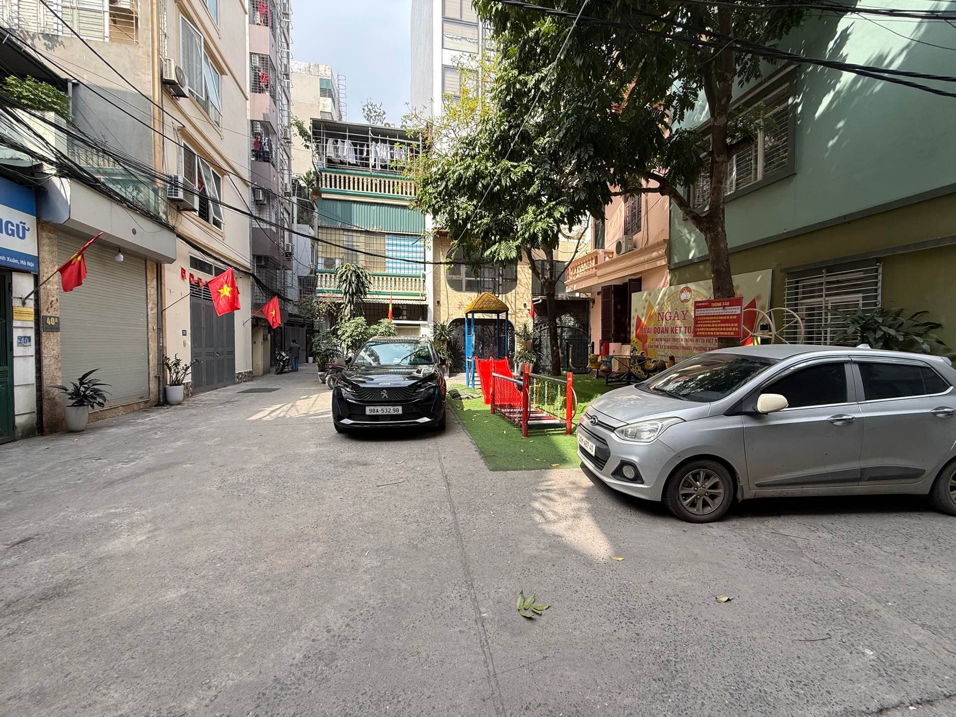 Bán nhà 4 tầng 54m2 Vương Thừa Vũ, đang cho thuê 14 triệu/tháng, giá chào 13.8 tỷ