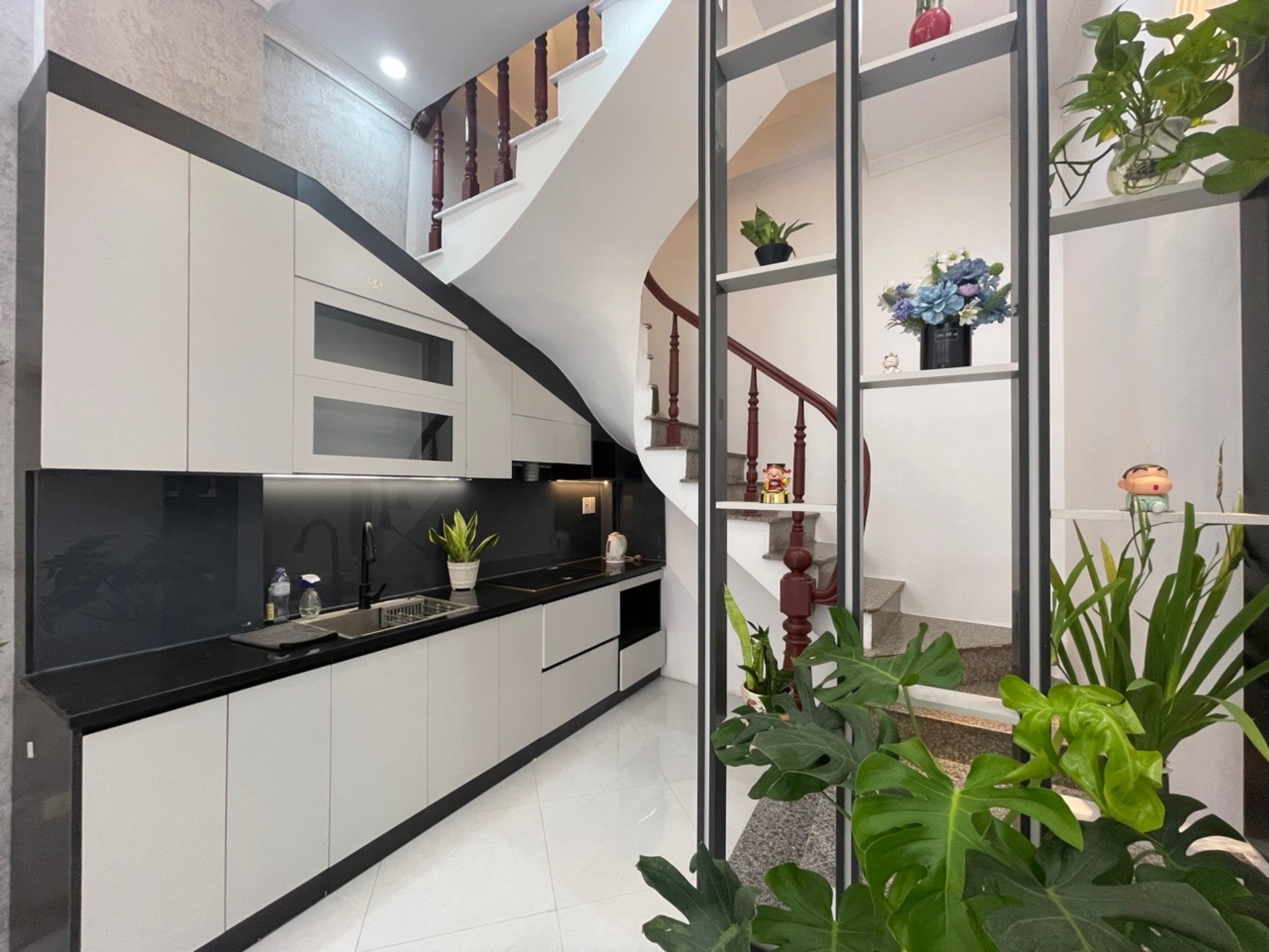 Nhà phố tinh tế tại quận Hoàng Mai với thiết kế hiện đại và không gian thoáng đãng