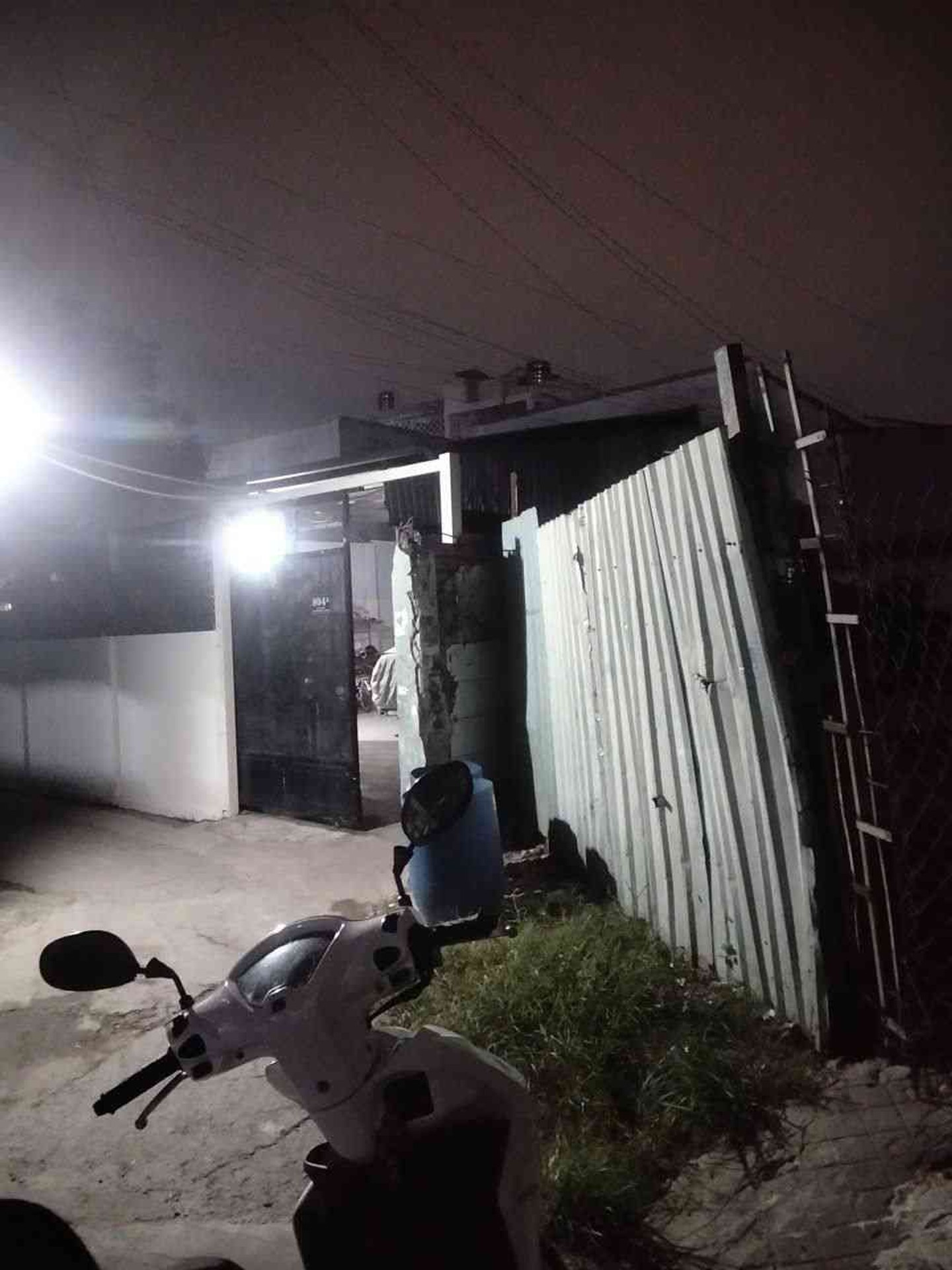 Đất góc hai mặt tiền hẻm tại Thị Trấn Hóc Môn, diện tích rộng 105 m2