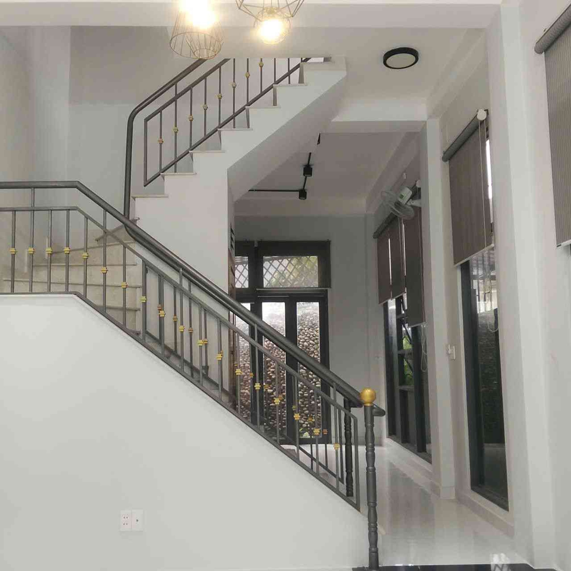 Nhà Phố Đẳng Cấp Tại Quận 12 Với Không Gian Sống Lý Tưởng