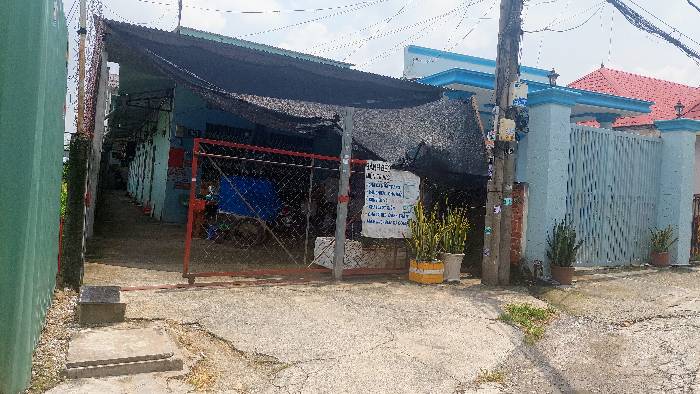 Bán dãy trọ 1 tầng quận 12 diện tích 162m2 mặt tiền 6m, 6 phòng, dòng tiền 10trieu/th. Giá 6.3 tỷ
