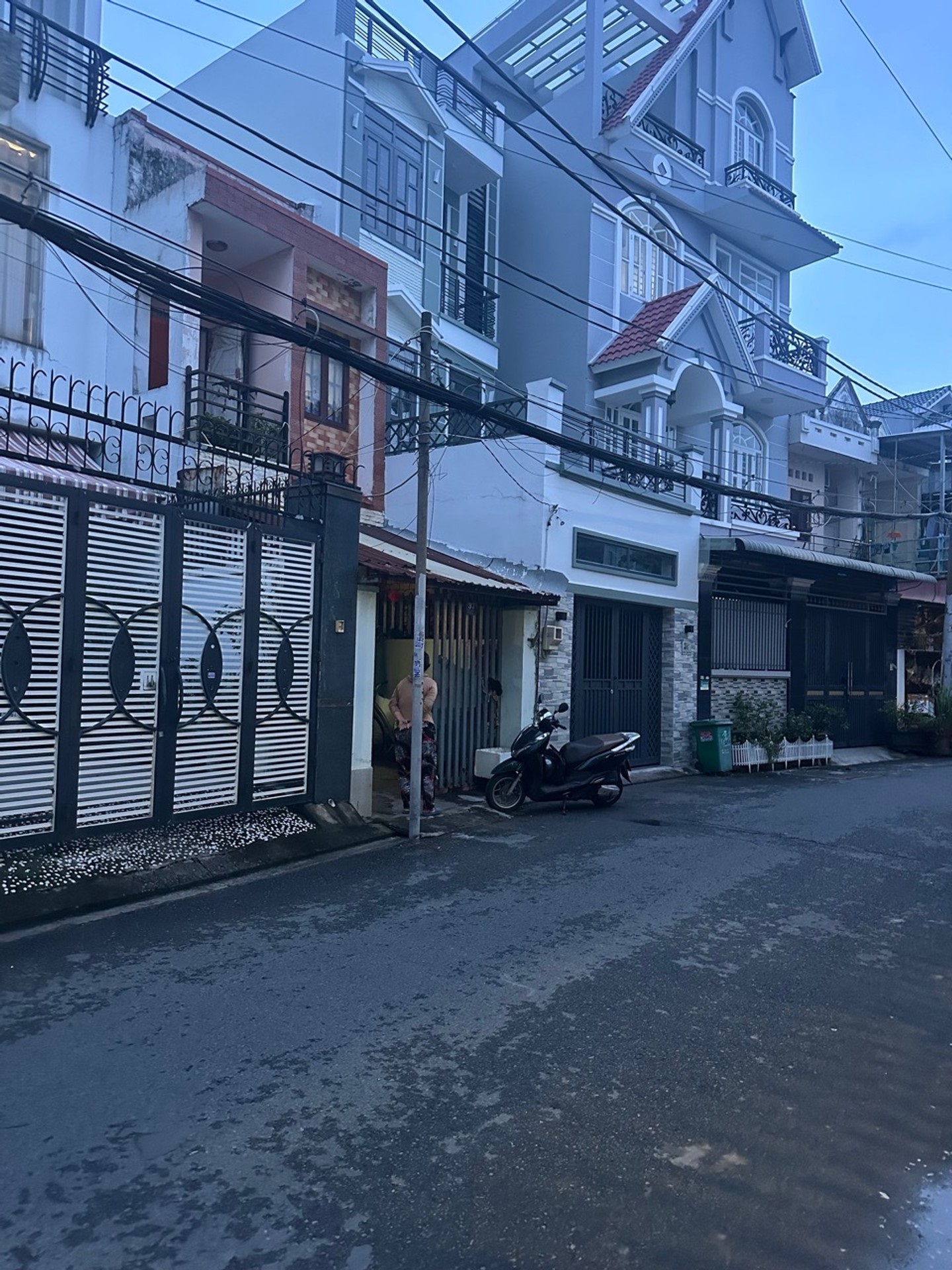 NHÀ MẶT TIỀN – 2 TẦNG –DT: 68M² –SÁT BÊN NGUYỄN DUY TRINH –P. BÌNH TRƯNG TÂY -QUẬN 2– CHỈ 7.4TỶ