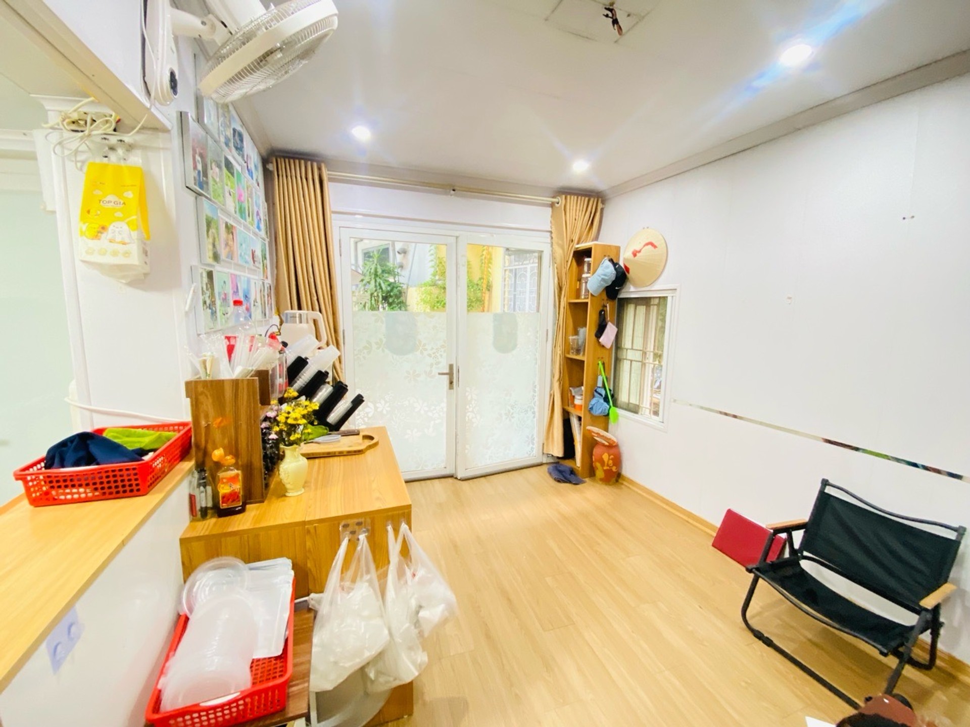 Căn hộ tập thể 2 ngủ giá siêu tốt ở Doãn Kế Thiện