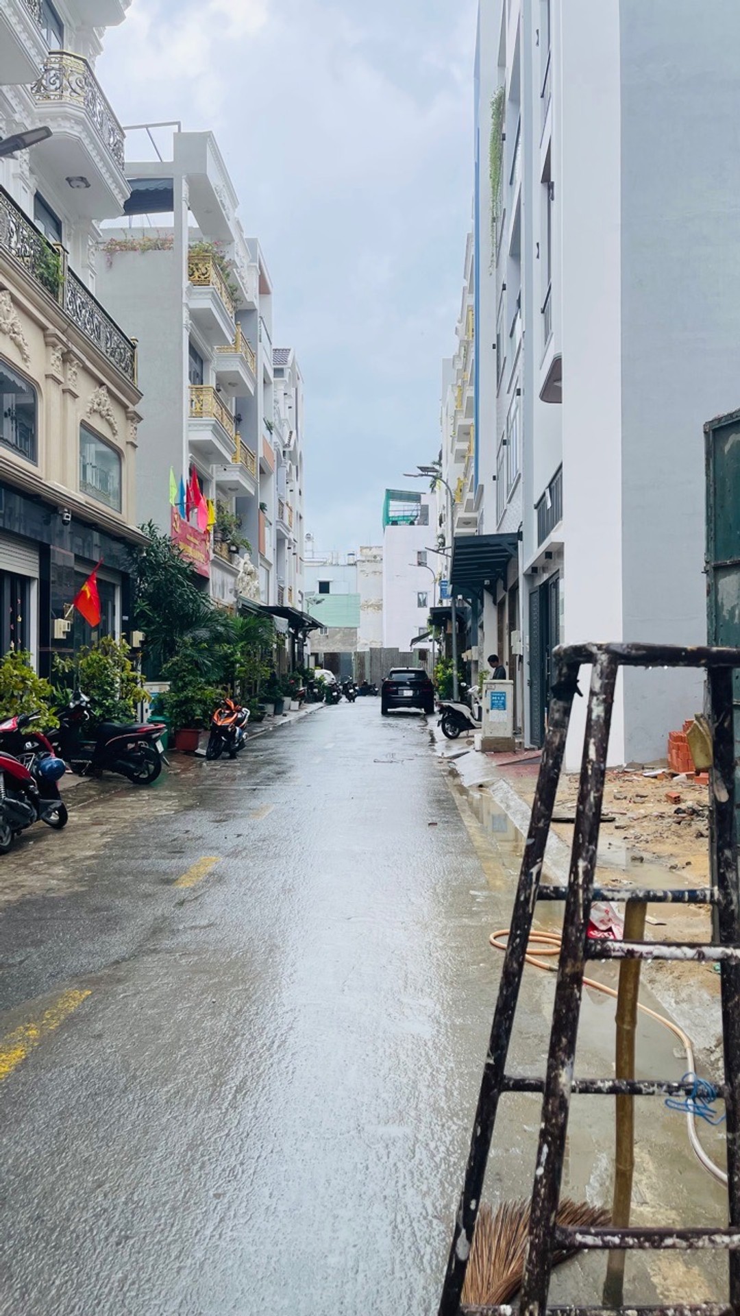 • vị trí đẹp, ngay khu dân cư cao tầng, dân trí cao, gần trung tâm thương mại Aeon Mall Tân Phú, ch
