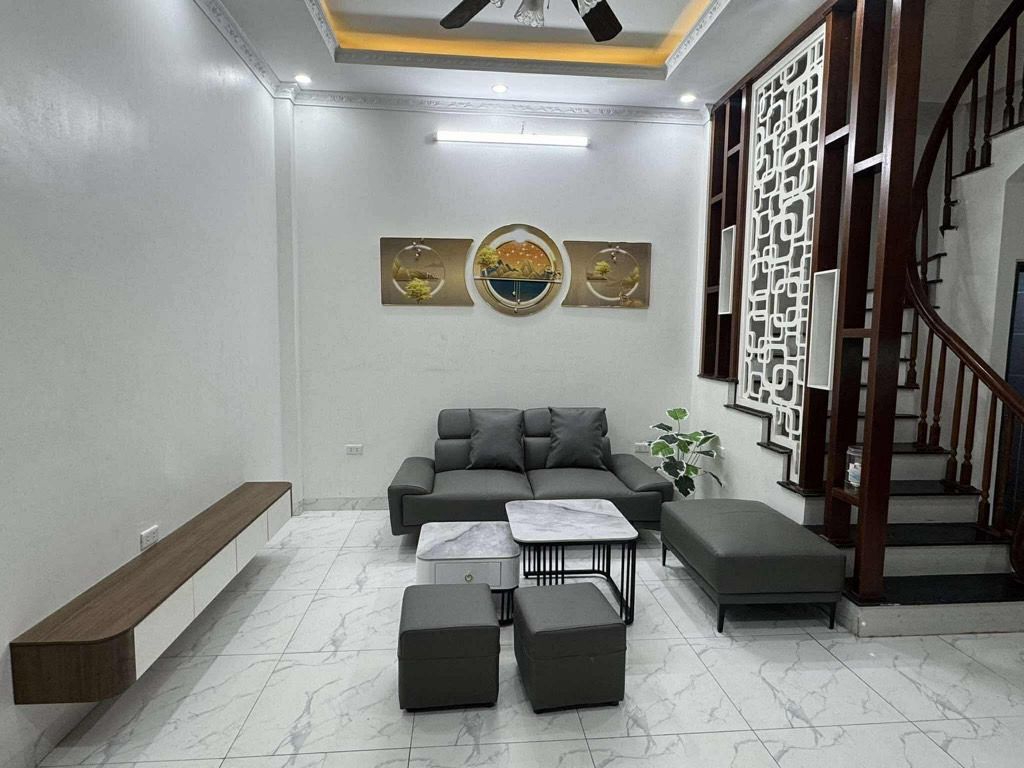 Bán nhà Nguyễn Đức Cảnh, Hoàng Mai, gần ô tô, nở hậu, 30m2, 6.95 tỷ(CTL)
