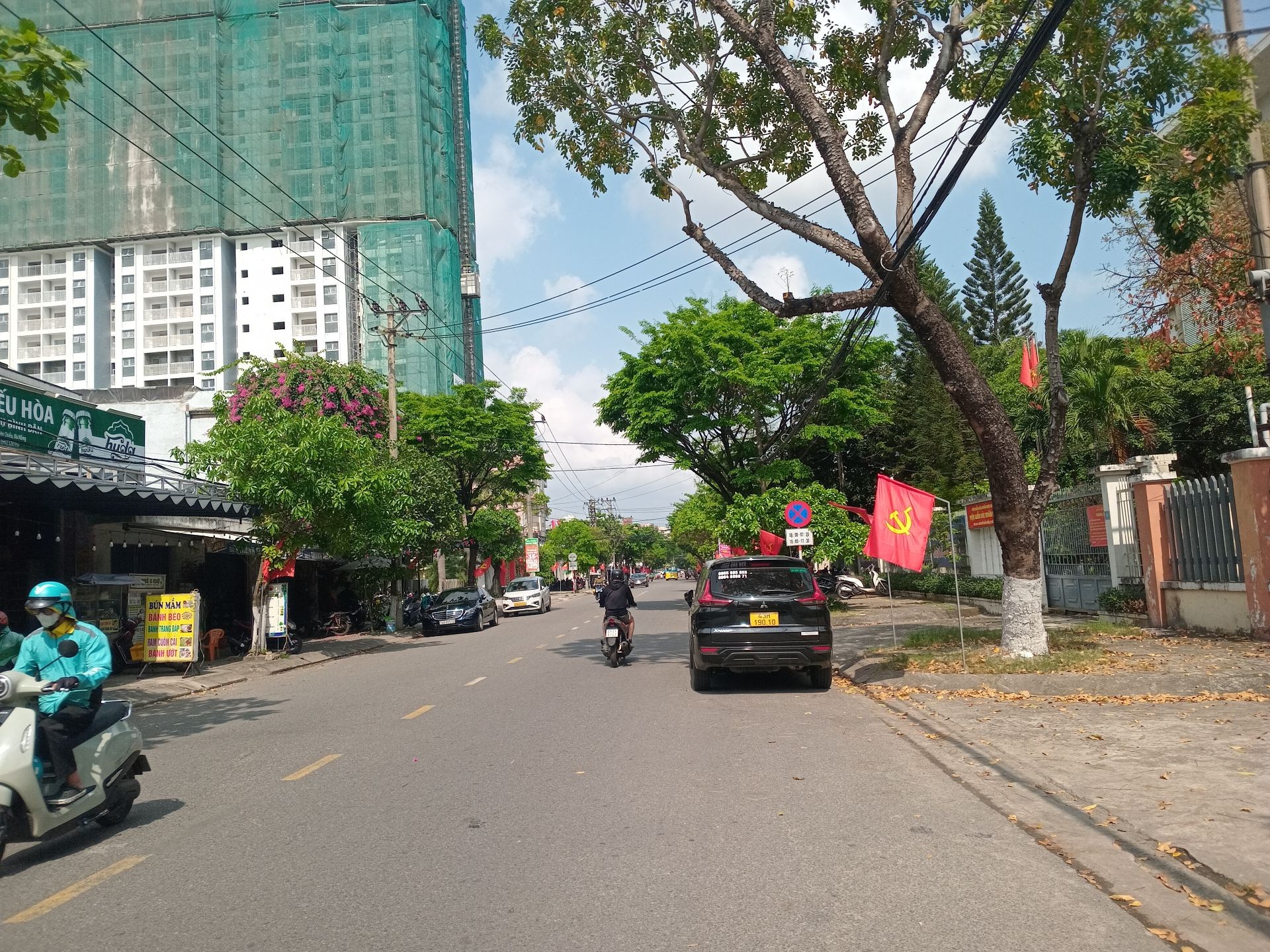 TOÀ NHÀ 100M2-3T, DÒNG TIỀN 30TR– MT NGÔ THỊ NHẬN – HÒA KHÁNH- ĐÀ NẴNG 🔥