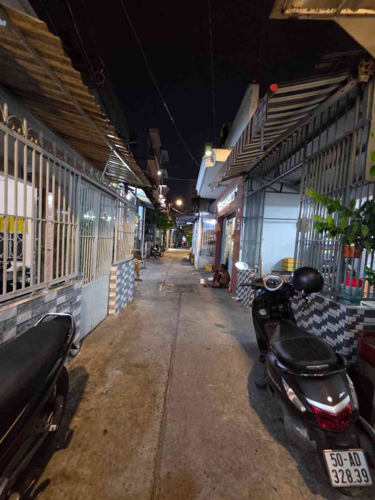 Bán nhà riêng 2 mặt tiền,võ Văn Kiệt trung tâm Quận 6, diện tích 74,3m2, 4 tầng