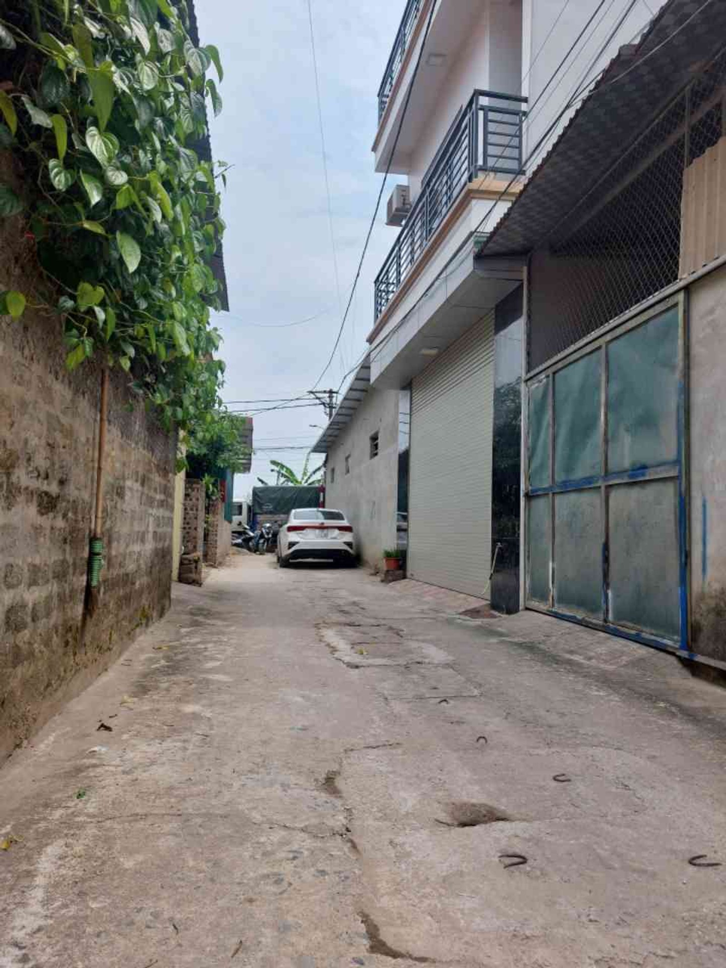 Đất hiếm ô tô qua, vị trí vàng Xóm 1
