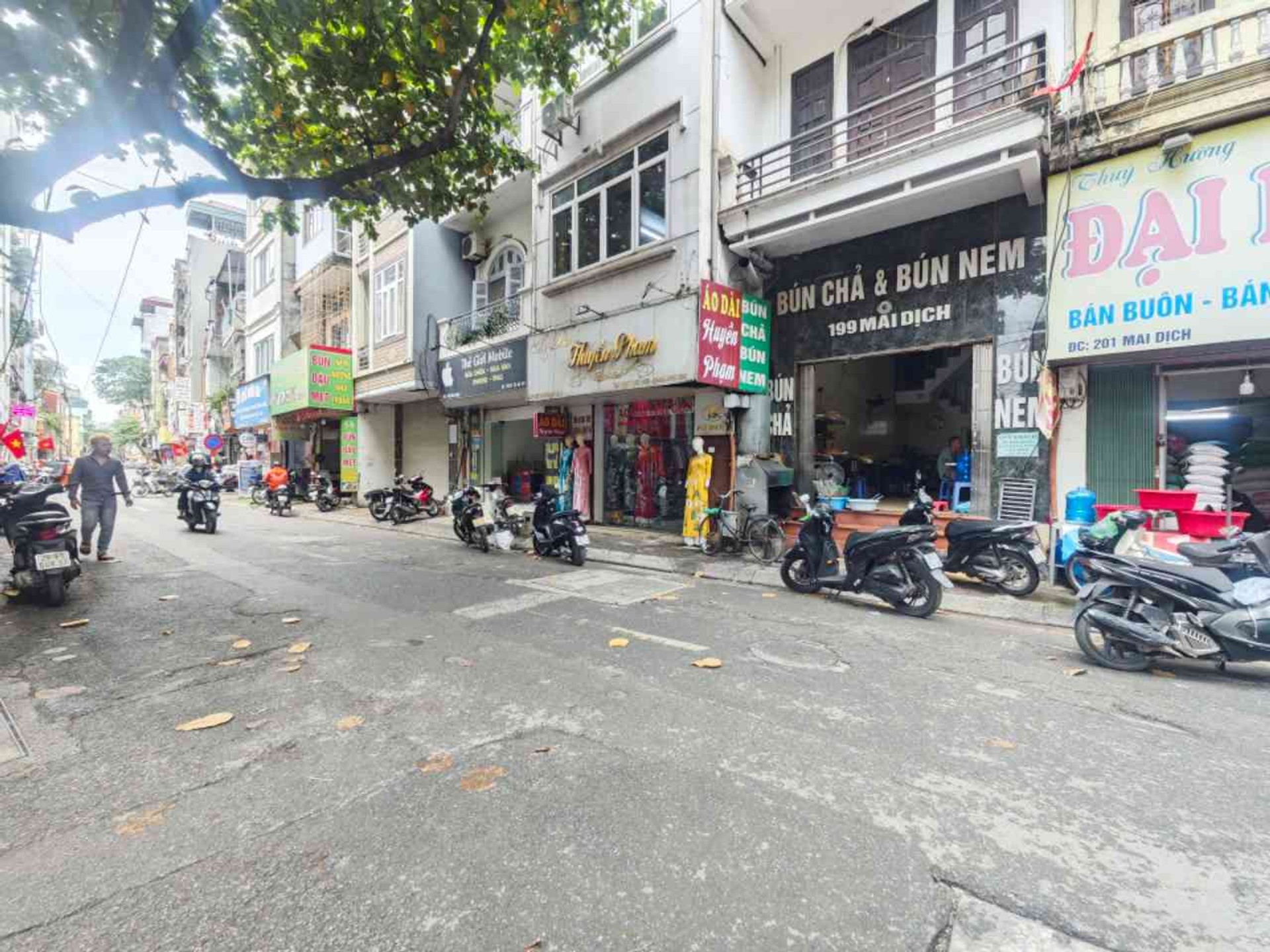 Bán nhà mặt phố Mai Dịch, Cầu Giấy, 45m2, 4 tầng, kinh doanh sầm uất