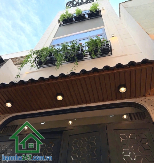 CHỈ 5,95 TỶ – HUỲNH VĂN BÁNH PHÚ NHUẬN – 5 TẦNG BTCT – 100M² – 3PN 4 WC – SÂN THƯỢNG VIEW ĐẸP