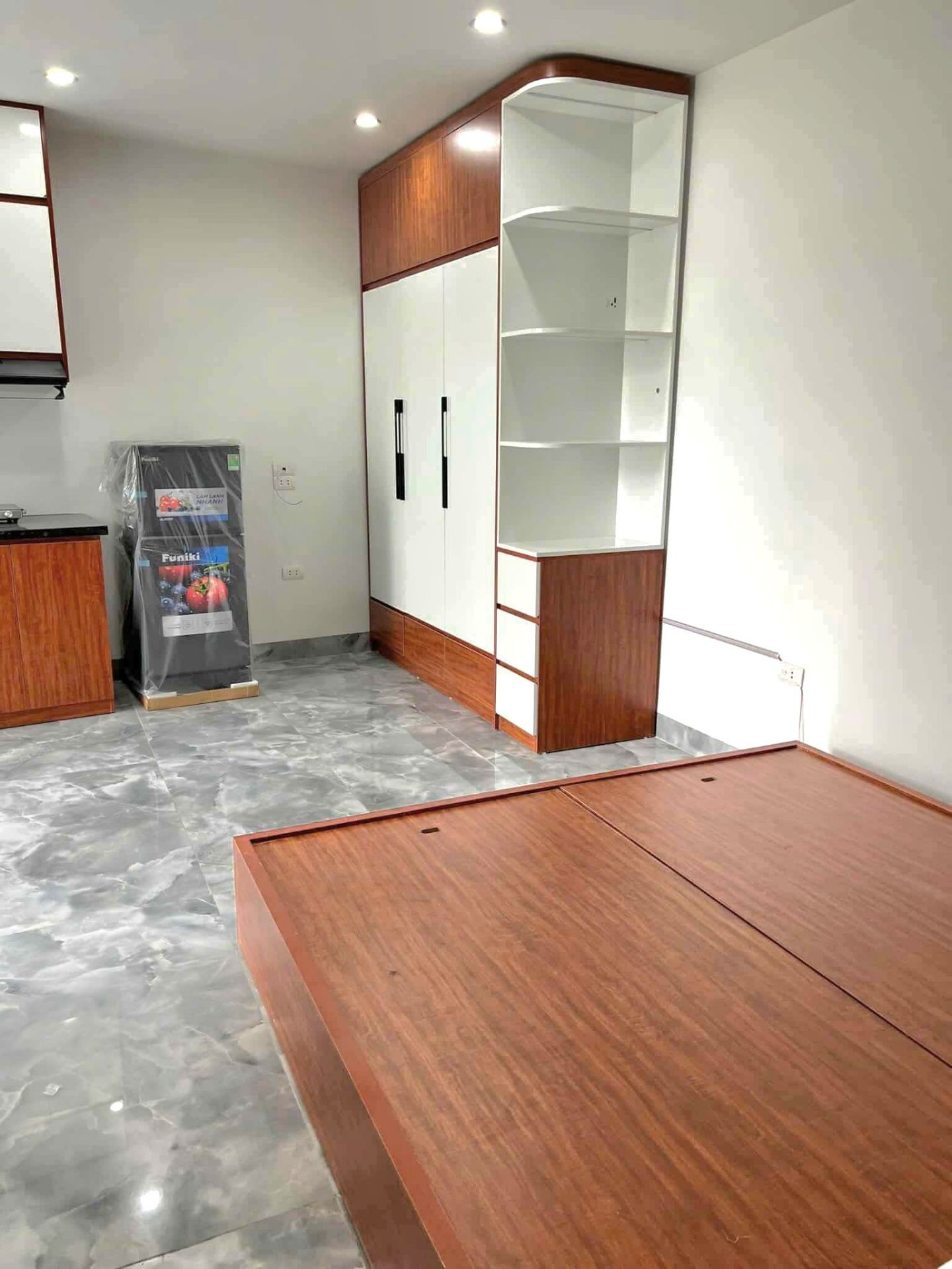 B.á.n nhà Bát Khối - Vị trí đẹp, Dòng tiền ổn định, 56m2, 9.4 tỷ