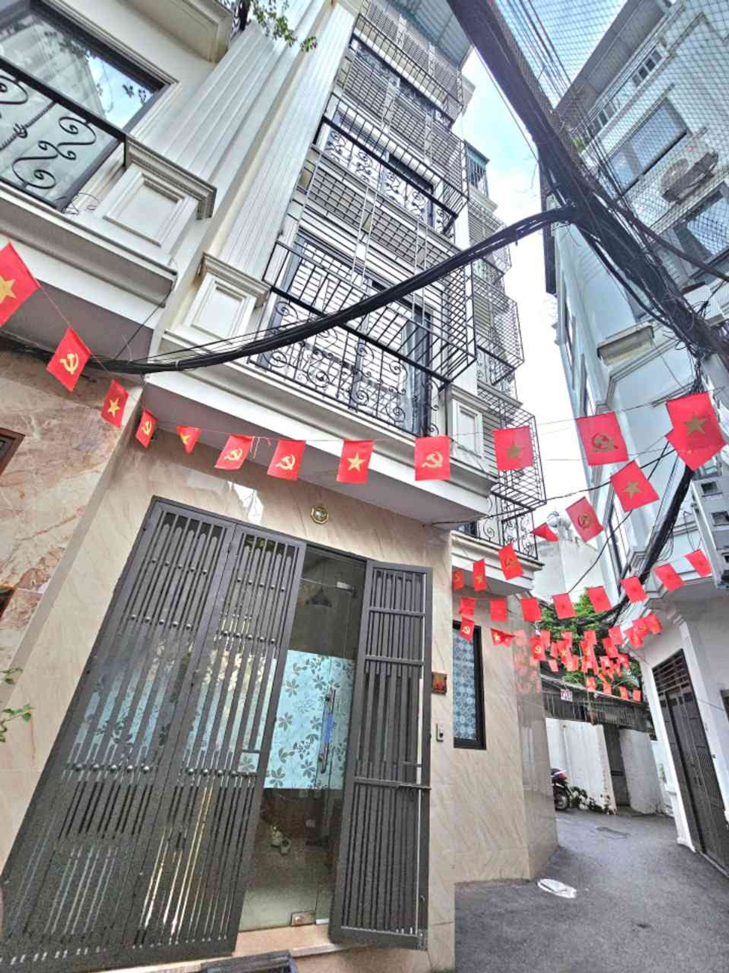 Nhà đẹp ngõ rộng, gần chợ Diêm – Giảm giá cực sốc