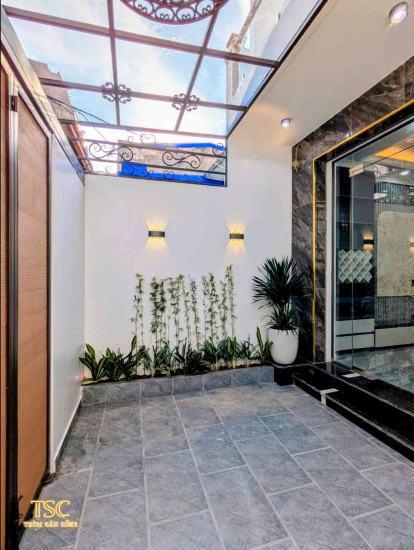 Nhà riêng 4 tầng rộng 65m2 đẹp tại khu vực Tô Hiệu