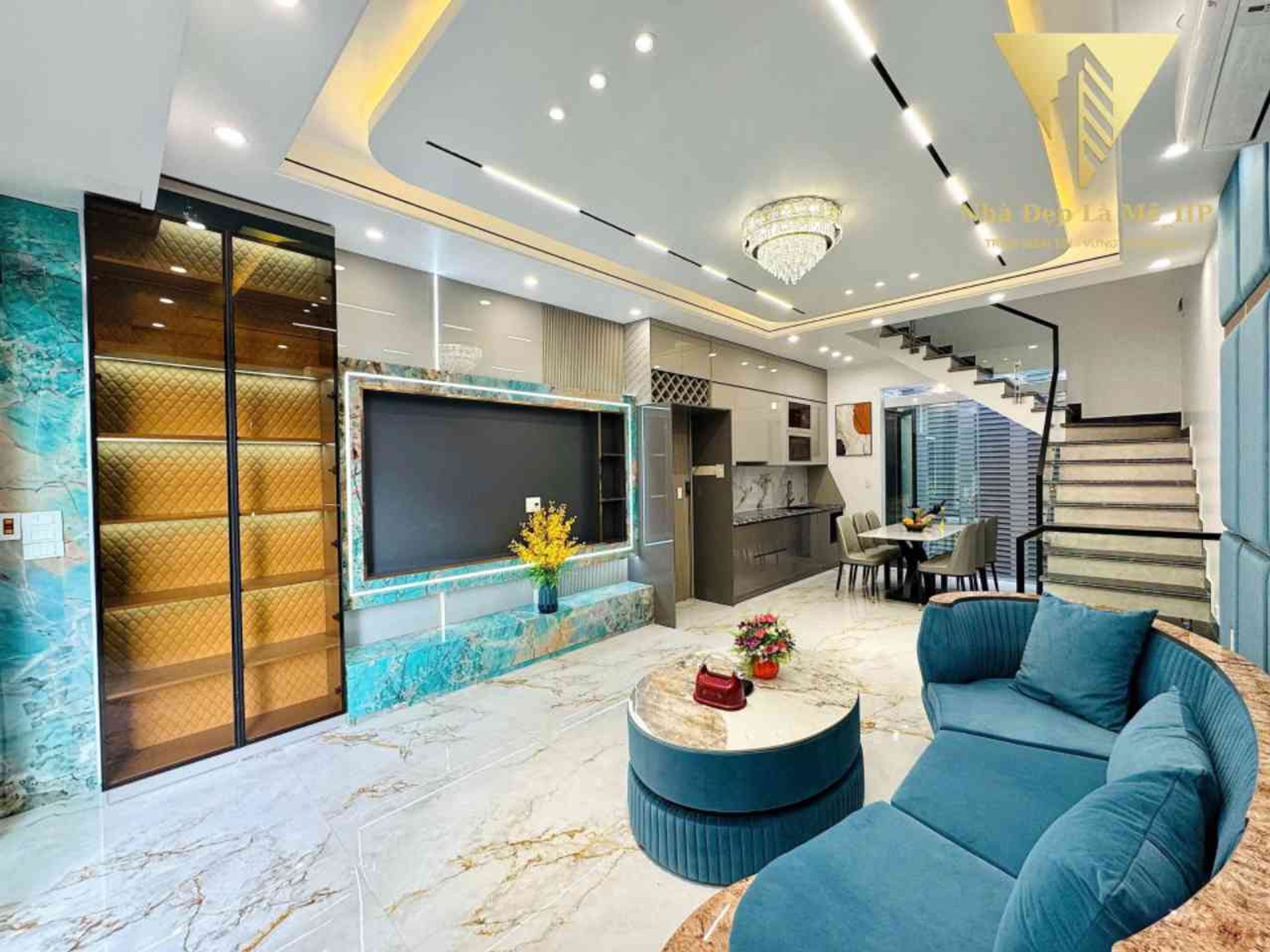 Nhà 4 tầng mới xây gần Hồ Sen, cơ hội sở hữu hiếm có với giá tốt