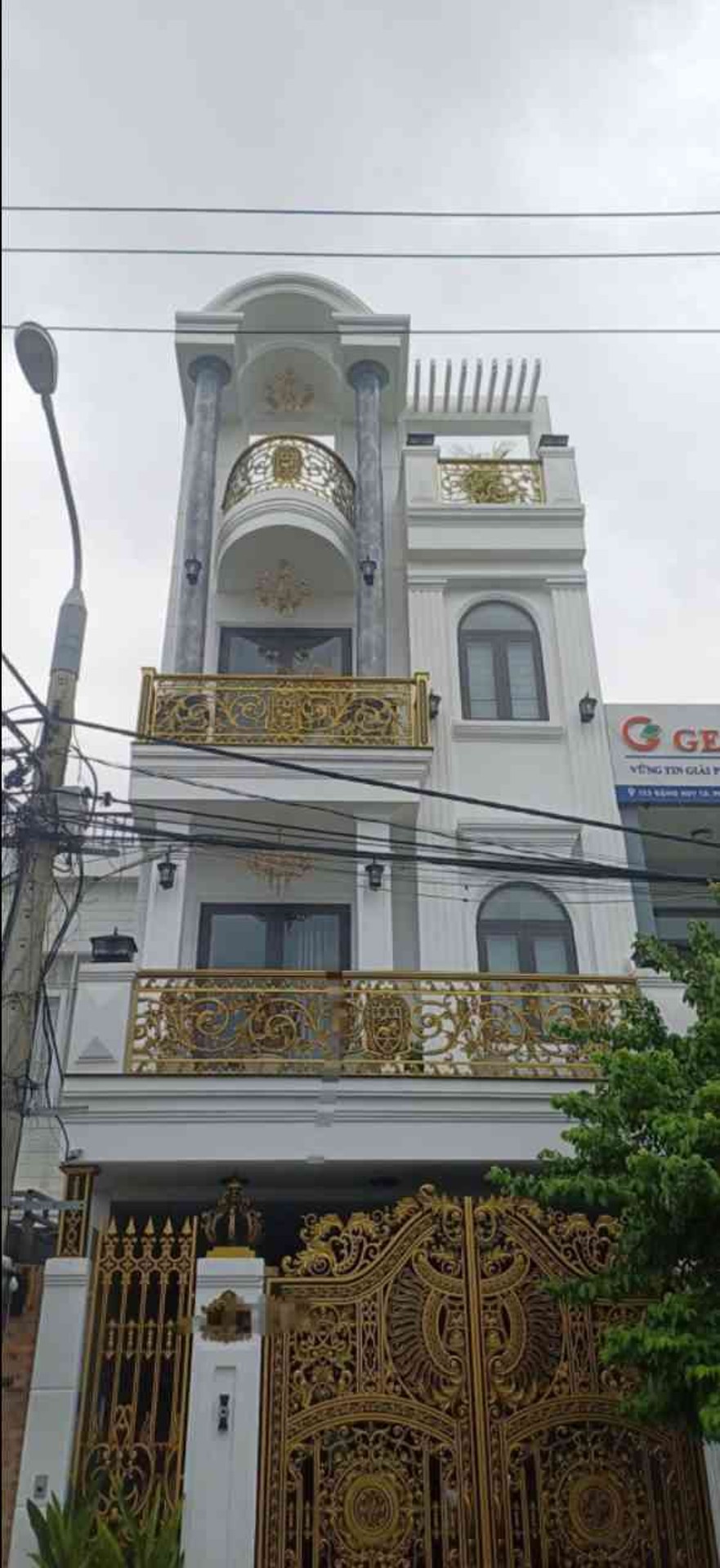 Nhà 3 tầng mặt phố hướng Bắc tại Hòa Xuân giá 8,5 tỷ