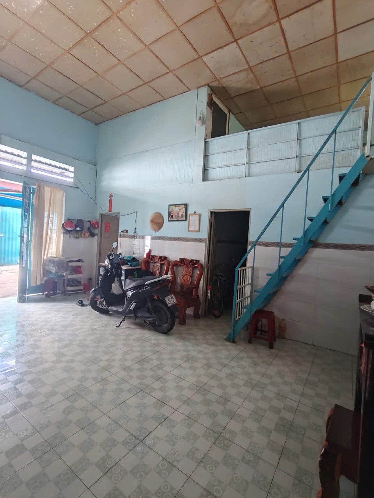 Nhà sổ riêng+ 2 tầng rộng 74.8m2 ở trung tâm Hóc Môn giá 4.2 tỷ