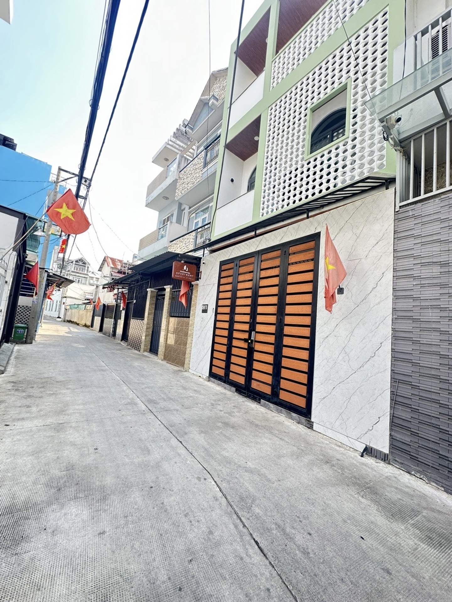 🔥GIẢM 600TR CÒN 6,8Đ 🔥
NHÀ 2 TẦNG – 79M² – 3PN – GARA Ô TÔ – HẺM Ô TÔ – CHUYÊN DÙNG 9